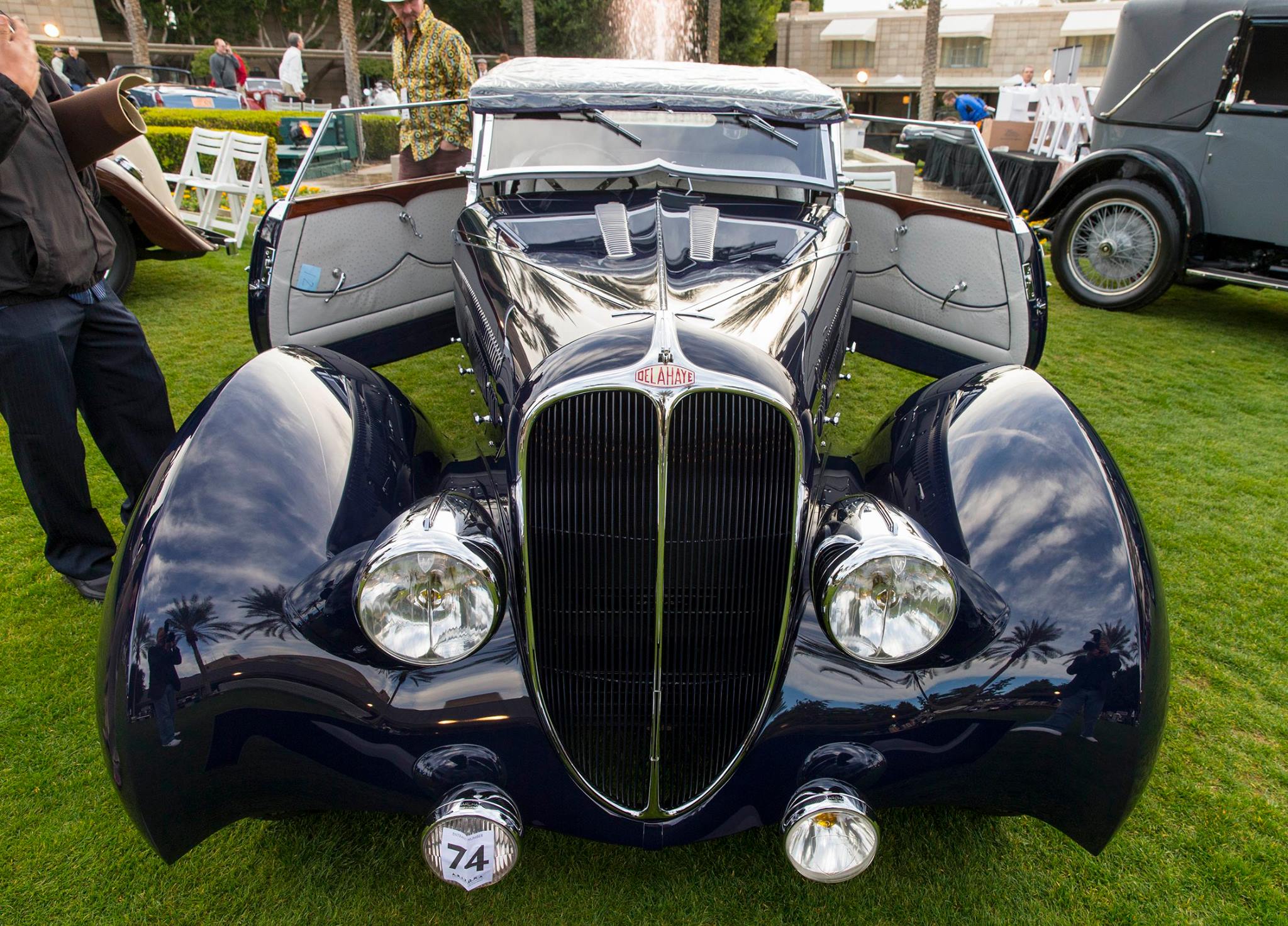 River Oaks Concours d'Elegance (classic car competition) photo 2