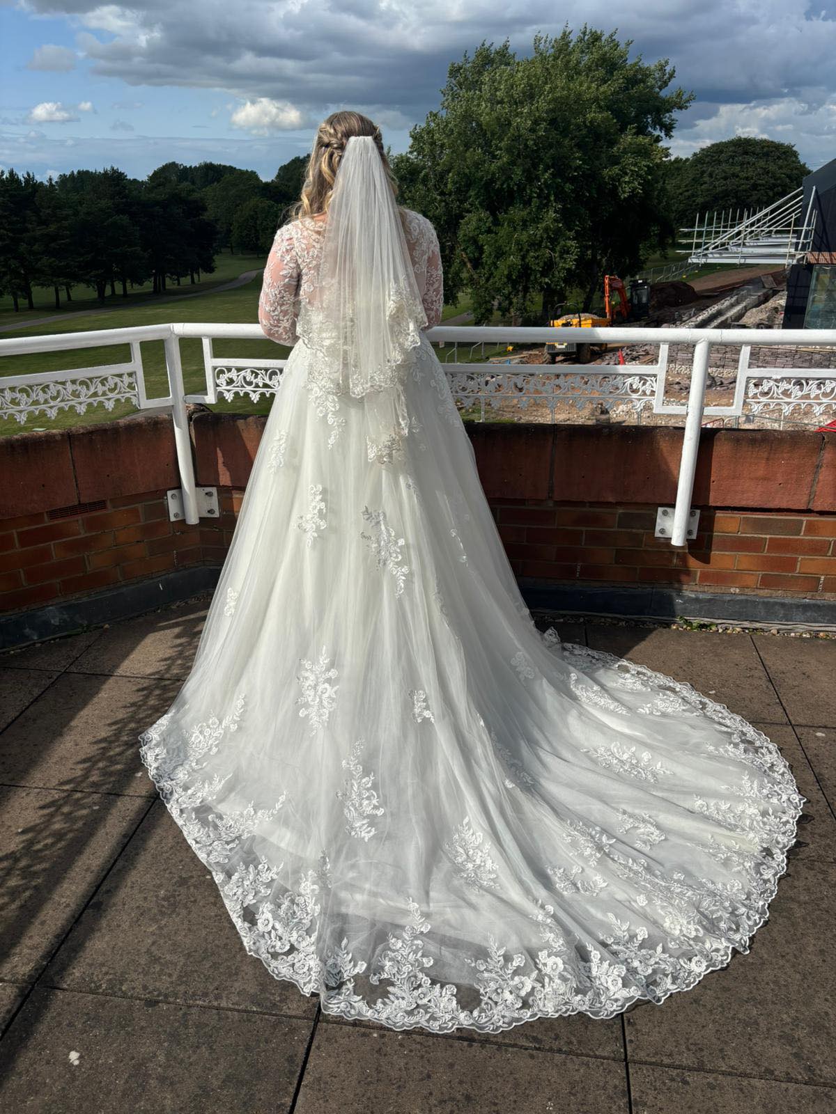 Where to sell wedding dresses in the UK?
