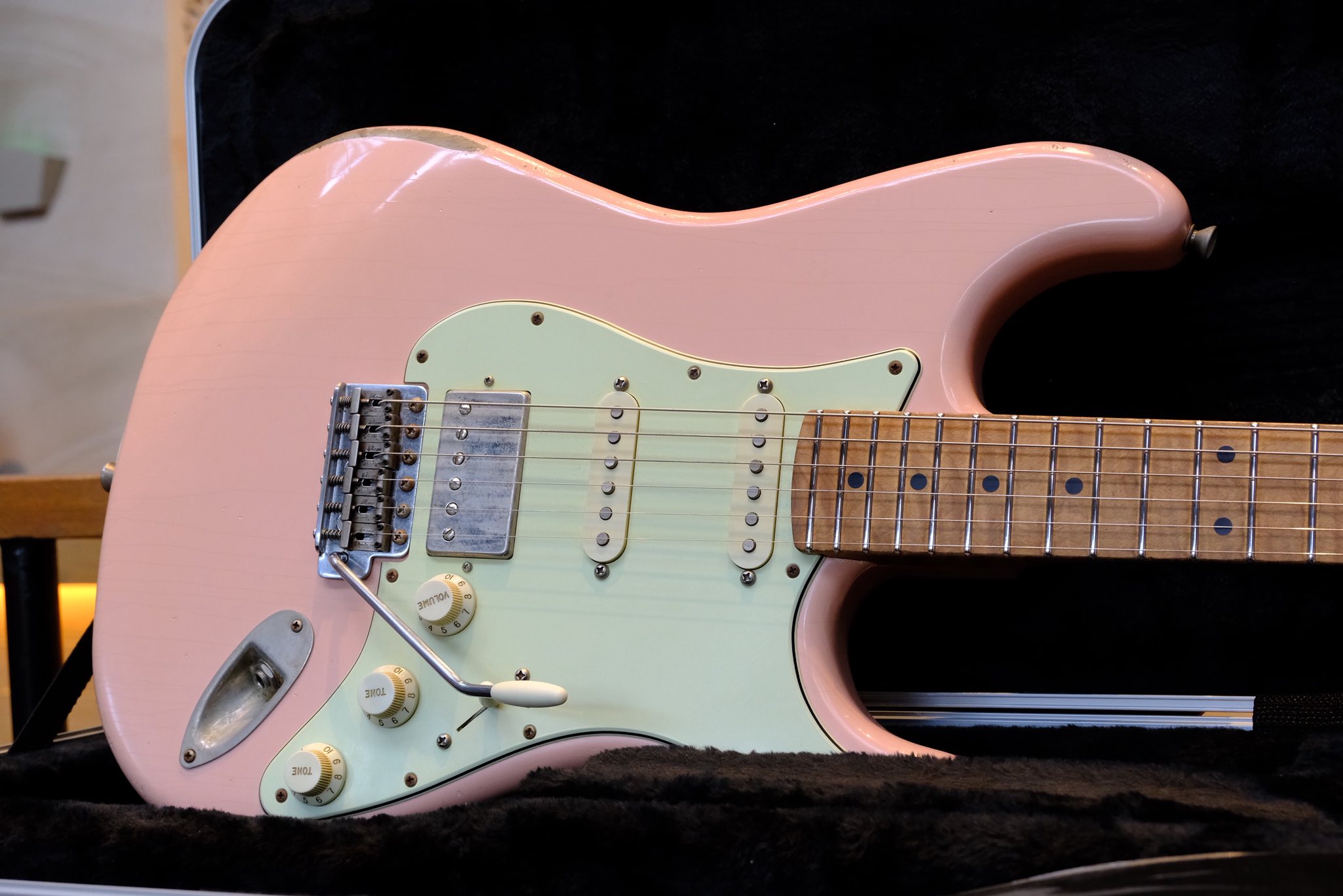 Xotic XSC-2 – Custom Specs ✨ Shell Pink never looked this