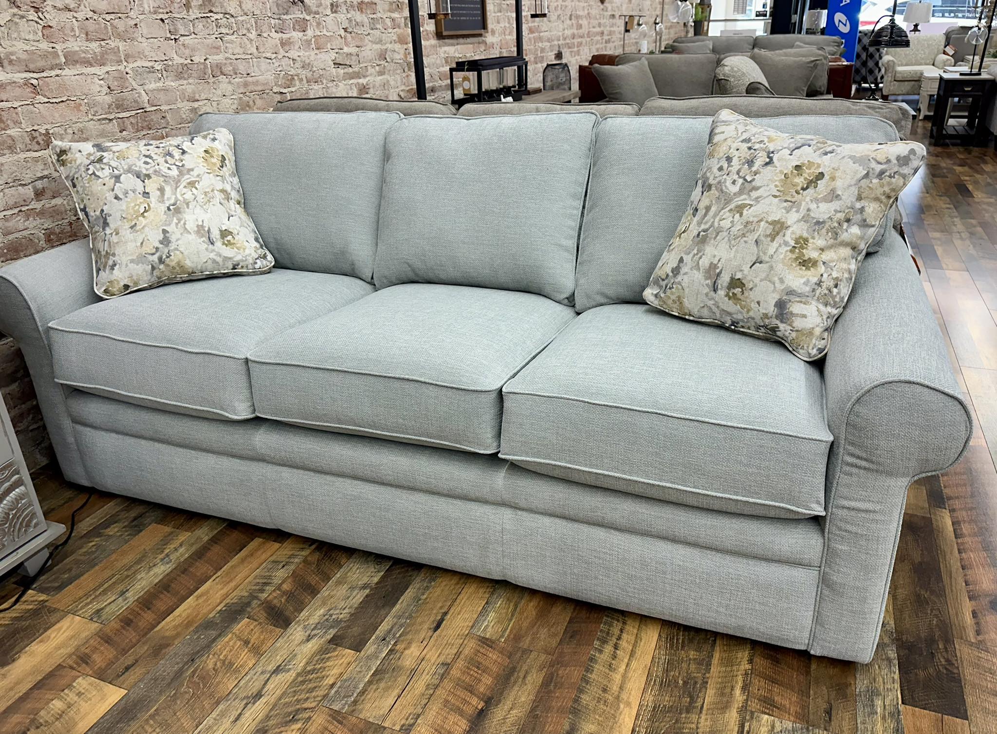 The La-Z-Boy Collins... - Daily Design & Furniture Gallery | Facebook