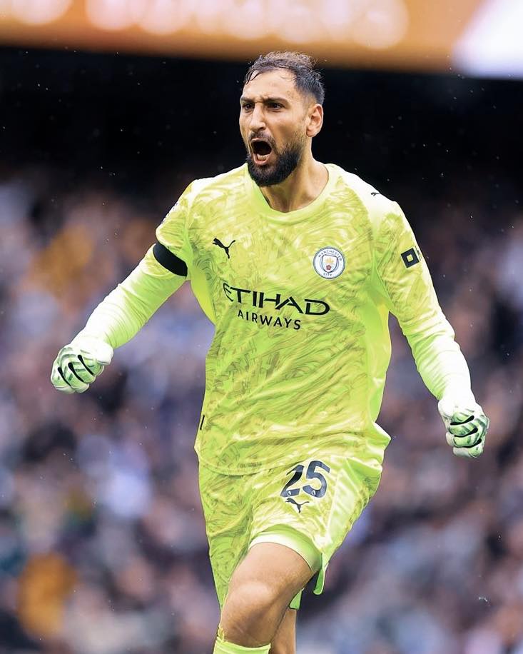 Fabrizio Romano - 𝐓𝐖𝐎 𝐂𝐋𝐄𝐀𝐍 𝐒𝐇𝐄𝐄𝐓 in his first two games... | Facebook