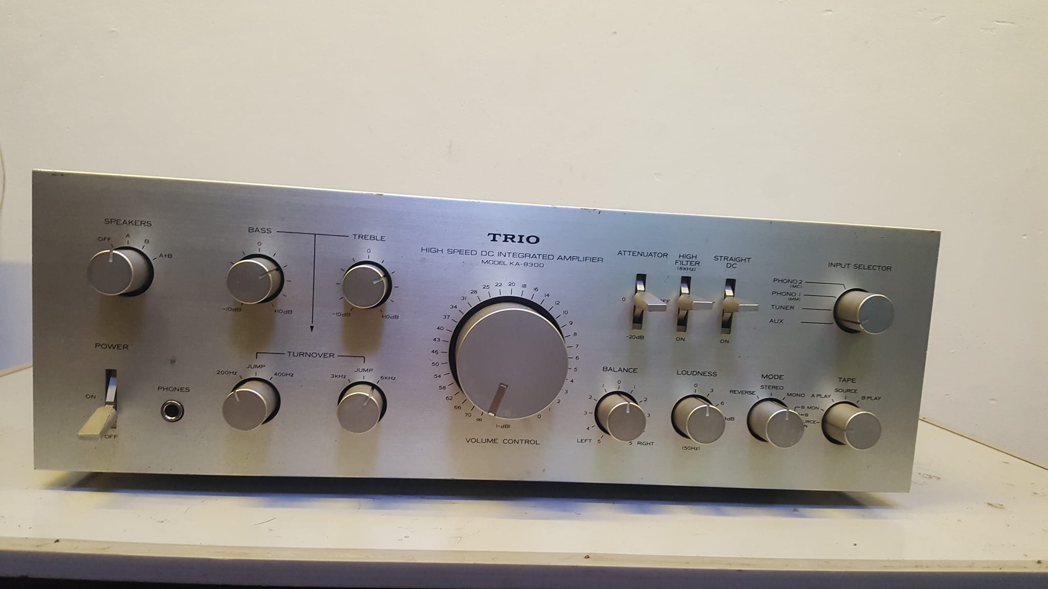 Kenwood Trio KA-9900 integrated amplifier specifications