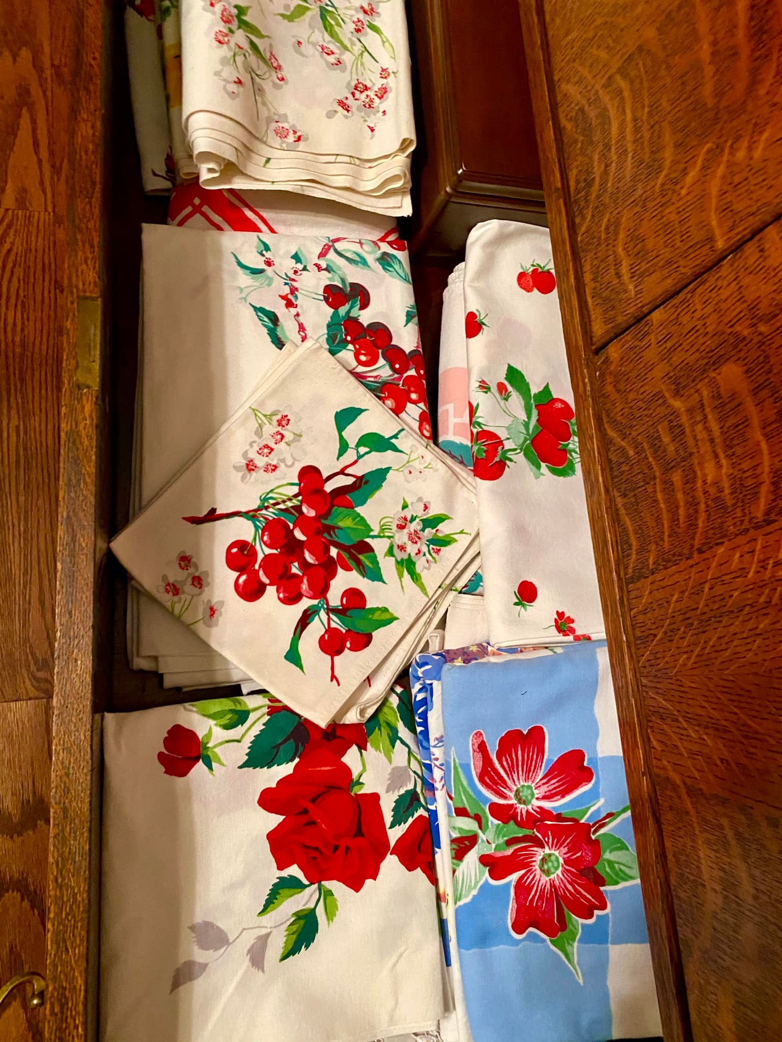Wilendur made fabulous printed table cloths from the 1930 display picture 1