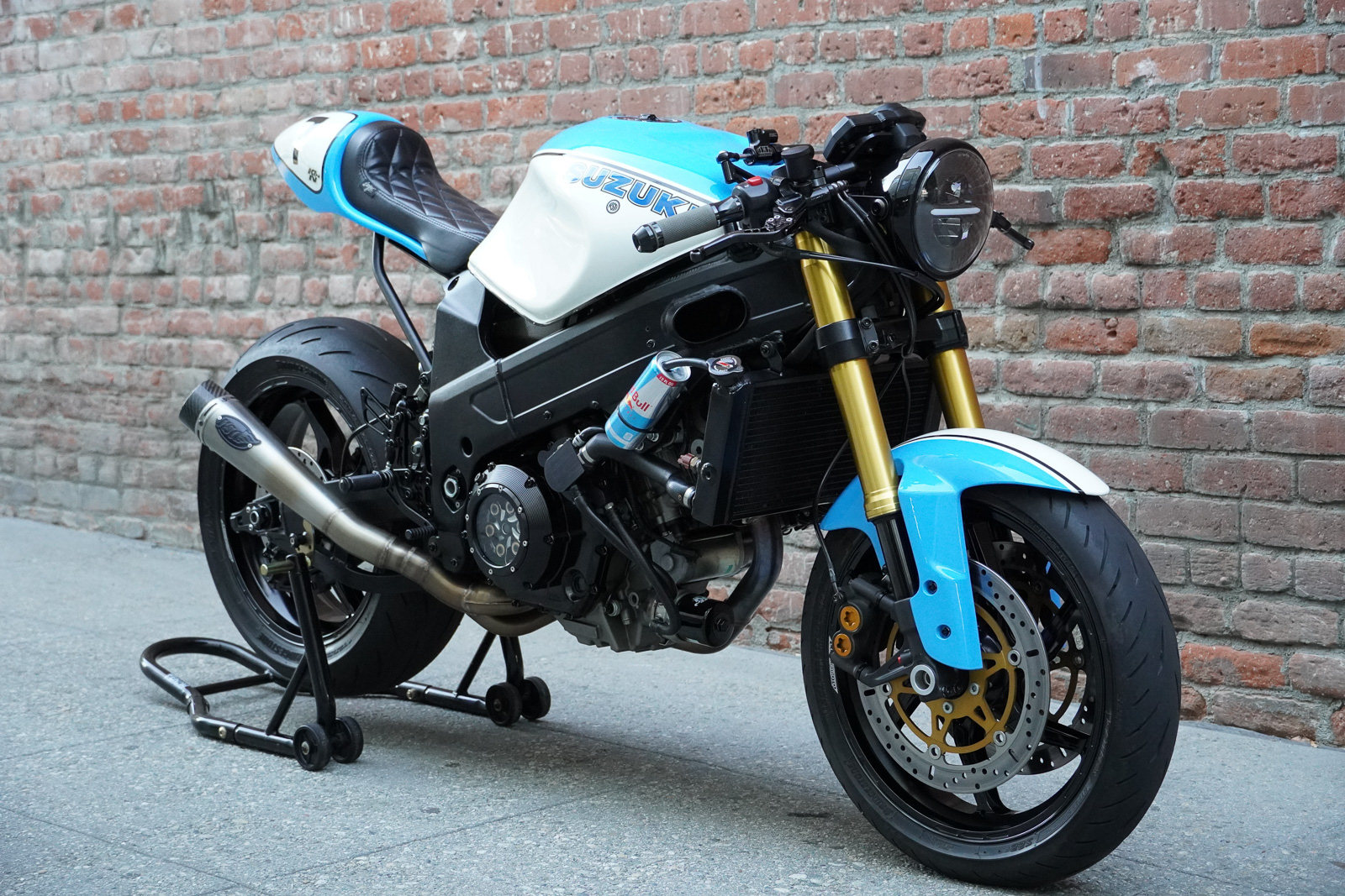 Iconic - Going live 2nd for Iconic Motorbikes today's a razor