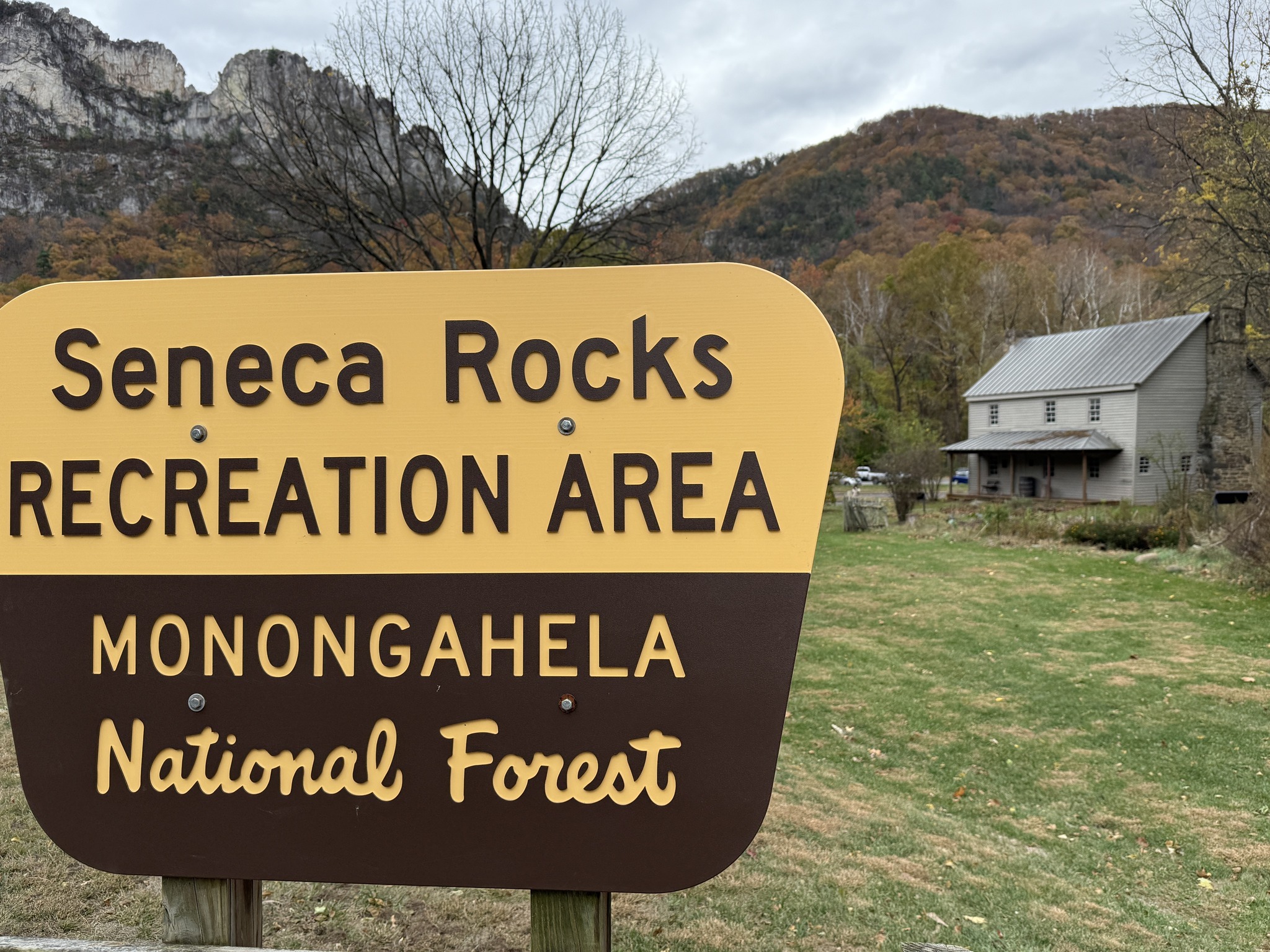 🏞️ Seneca Rocks Trail — West... - Wandering Out Yonder | Facebook