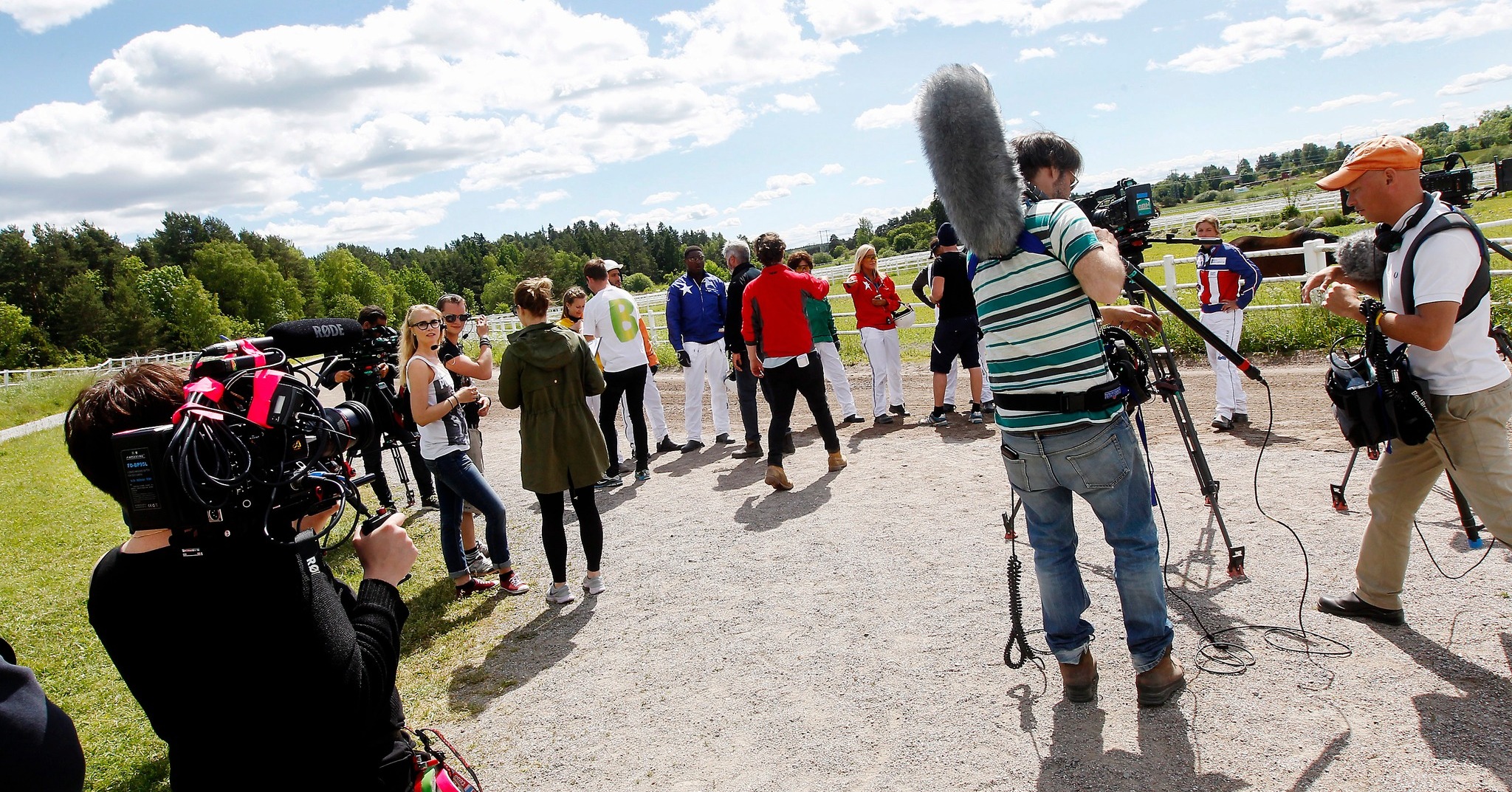 travronden-stj-rnkusken-i-v-r-lanseras-tv-serien-hela-v-gen-som-ska