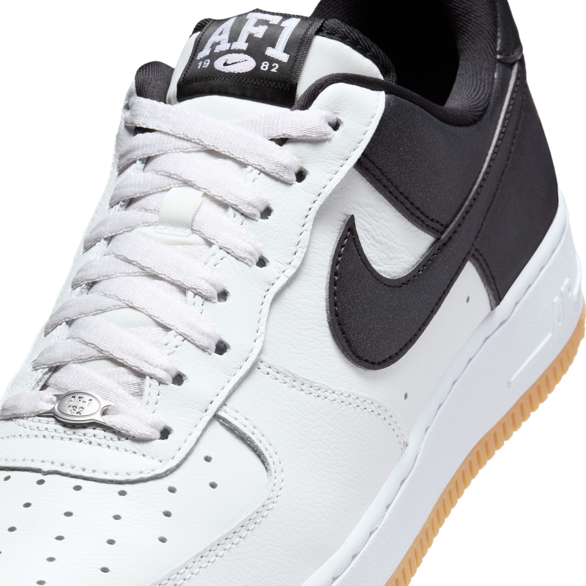 NEW IN】 NIKE AIR FORCE 1 