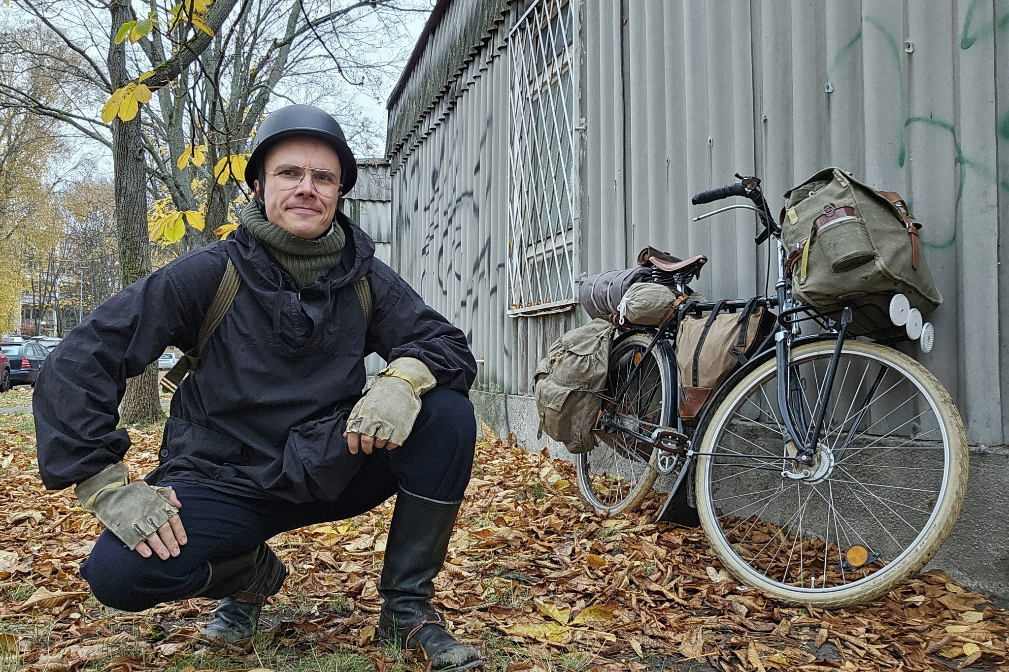 Stary - Jak się dobrze ubrać na wyprawę rowerową? Bez większej ...