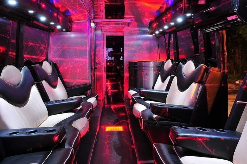 Party Bus - Party Bus added a new photo.