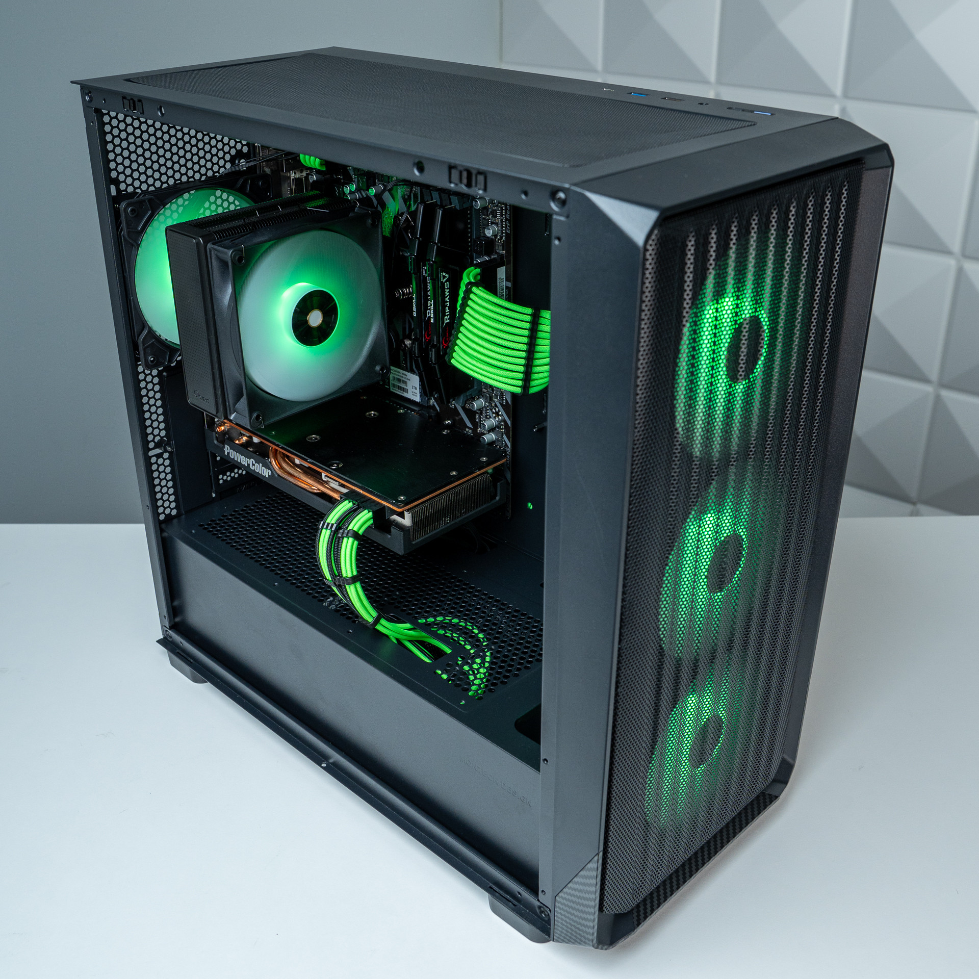 Ryzen 5 3600 PC build with RX 5700 XT