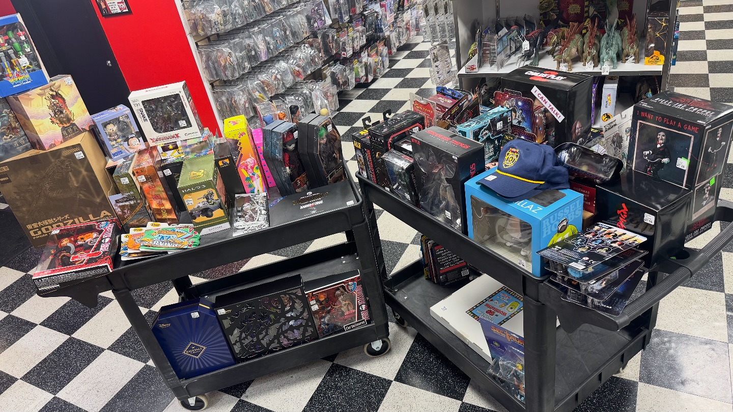 The Toy - Couple more mixed carts going out! Lots of treats hidden ...