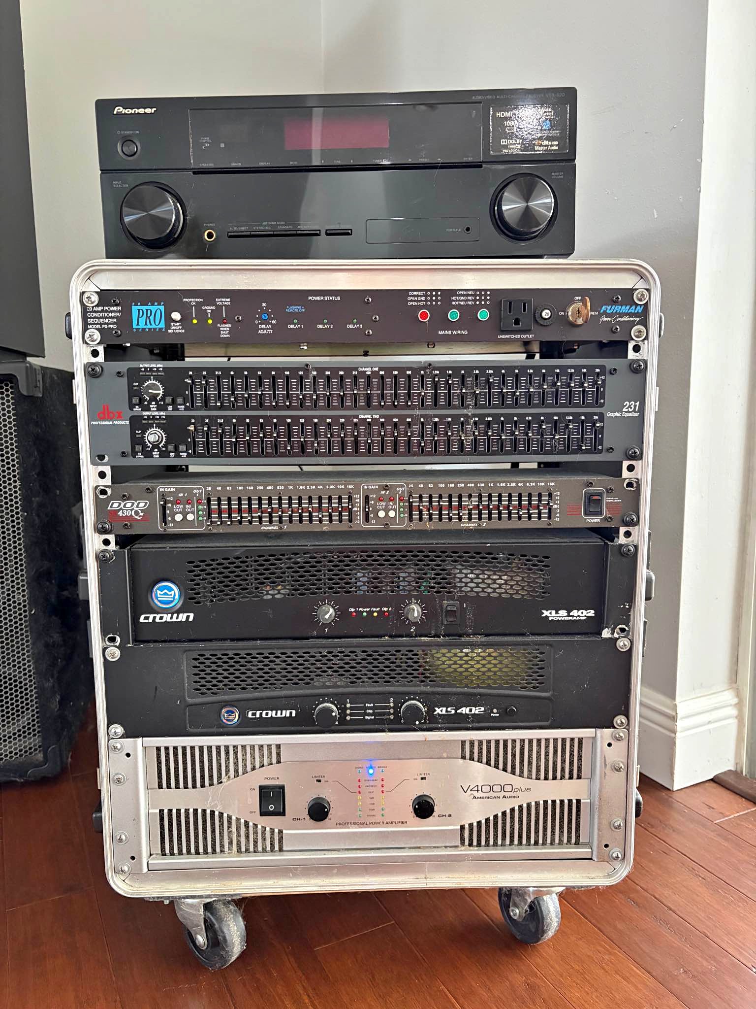 Furman conditioner, Rack case, Crown XLS 402, DBX 231 EQ, American ...
