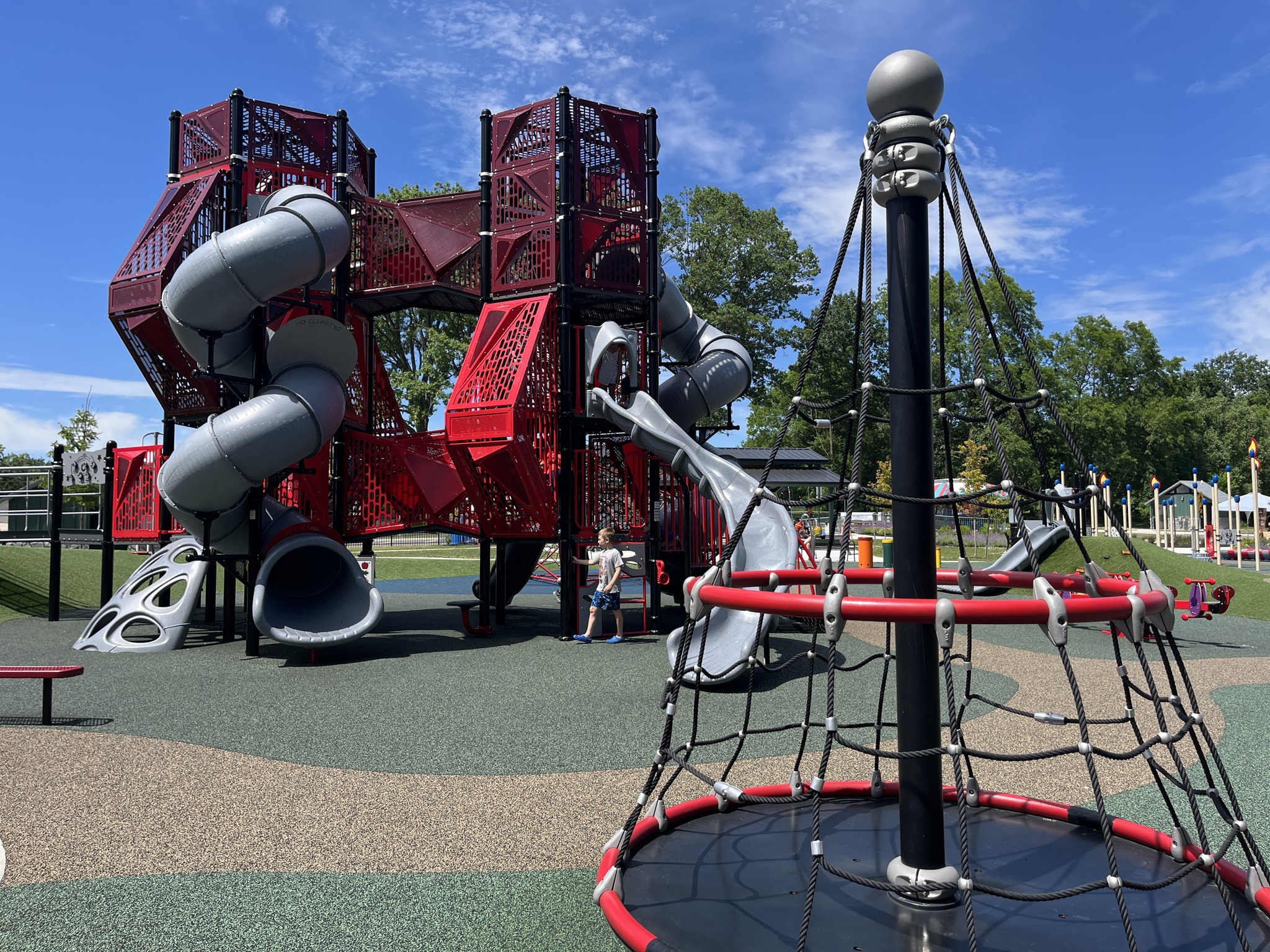 💦🛝 FREE splash pad + playground combo! Add Blue Tip Park in