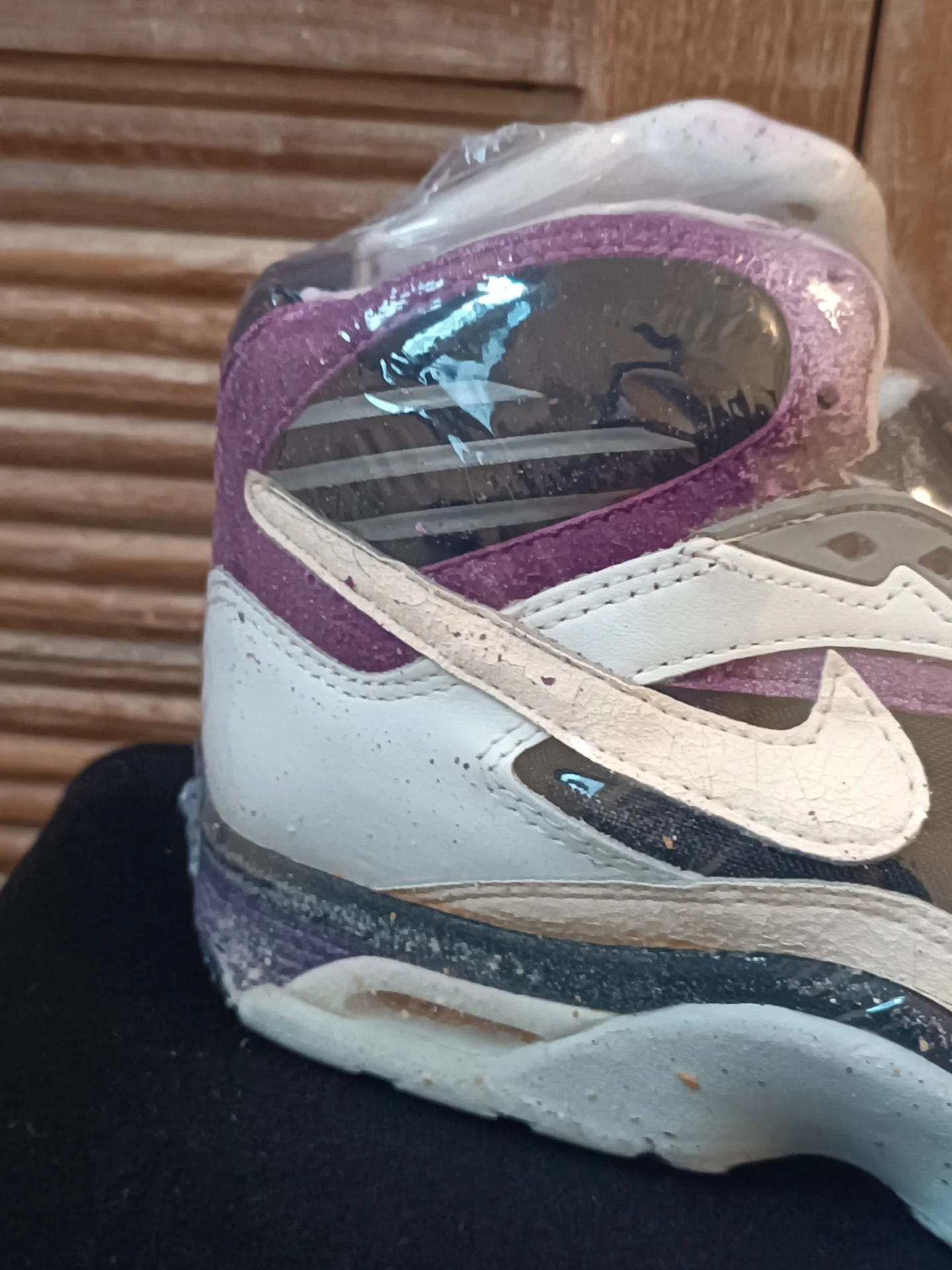 ON SALE NIKE AIR TRAINER PLATINUM FROM 1992 DEADSTOCK WITH 