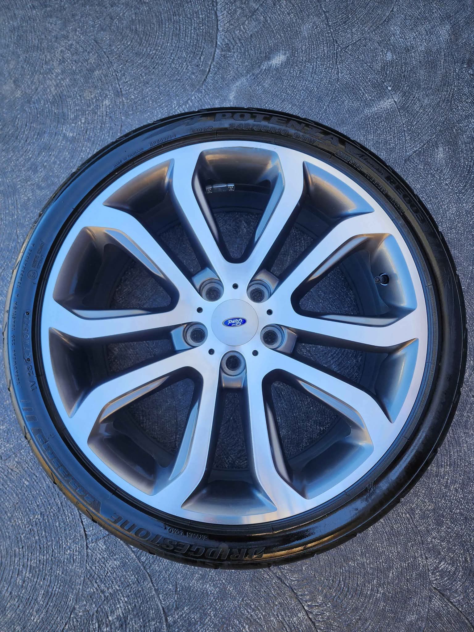 Ford Falcon FG MK2 19 Inch Lux Pack Grey Insert Wheels - Car Wheels ...