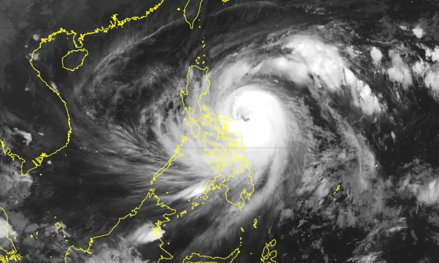 Radyo - November 9, 2025 TRACKING SUPER TYPHOON UWAN As of 6:00pm ...