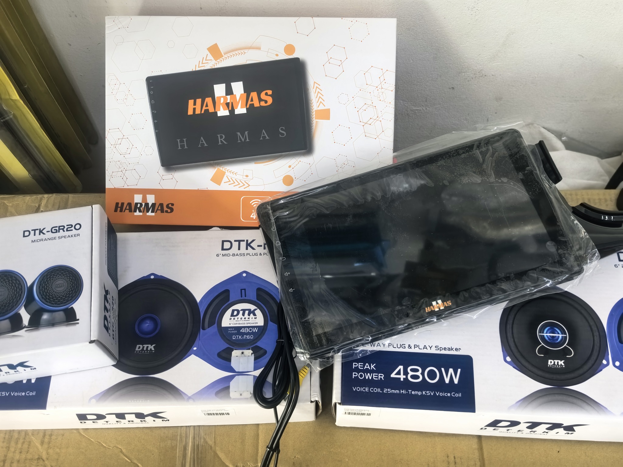 Top - 🎵 Full Set Audio Upgrade – Android Player + Speaker Power Set! 🚘🔊 ...