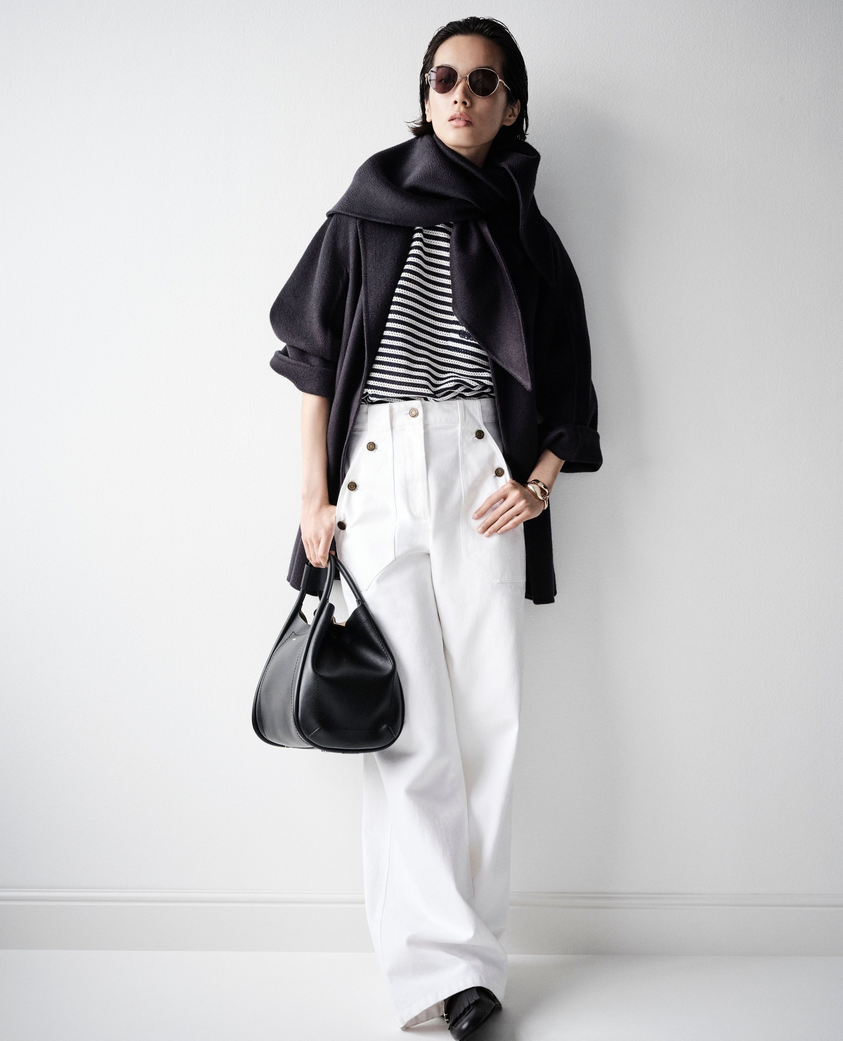 Max - Max Mara Shine! Collection is simple and glamorous at the 