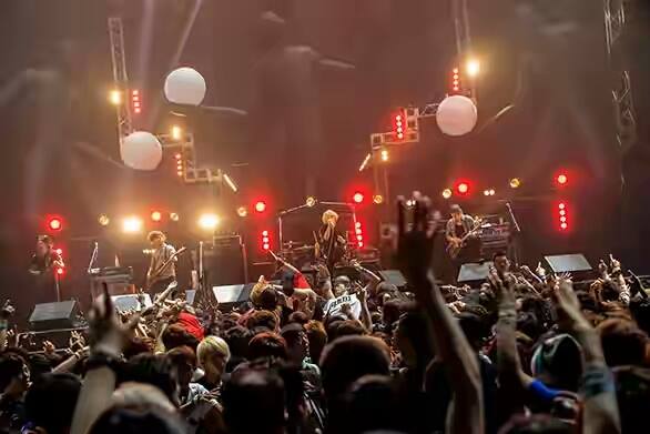 VIVA LA ROCK 2015 SETLIST ] セットリスト 1. 虚言NEUROSE 2. The