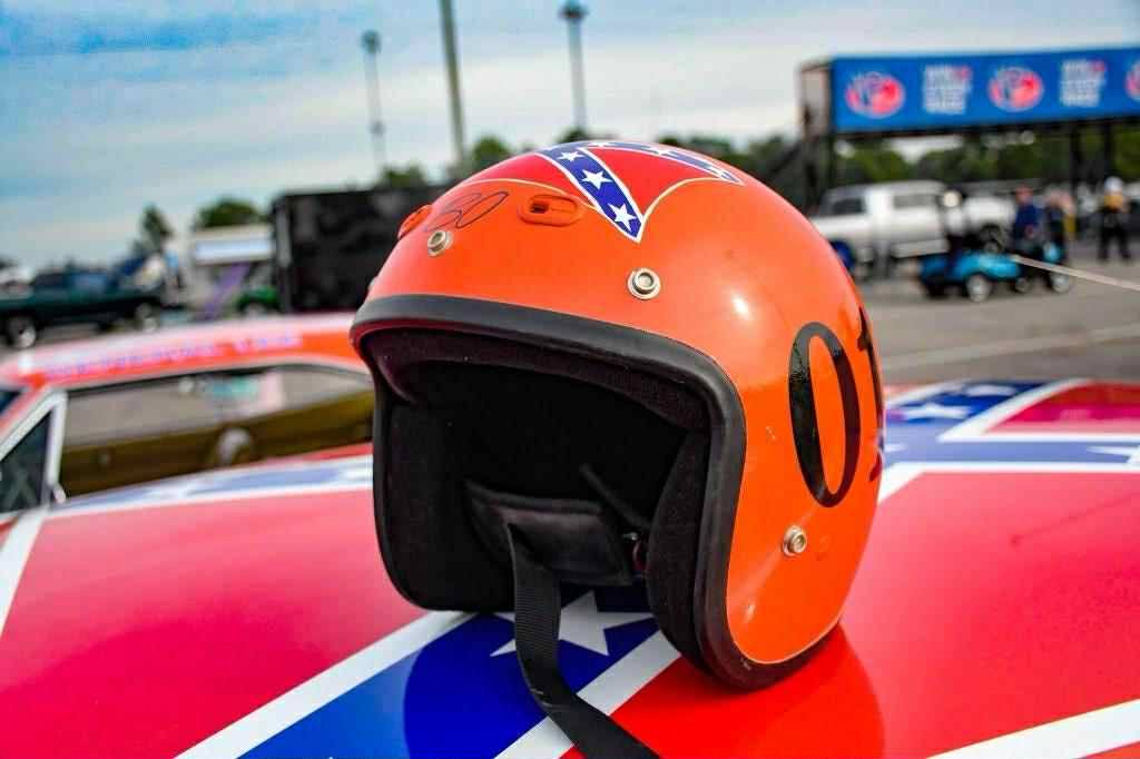 rome detail rocker snowboard Mechanic 2023 — Ski Company lightweight safety helmet and pop to every Timbuk2 x ASTRO Gaming Color:Red & White Stripe