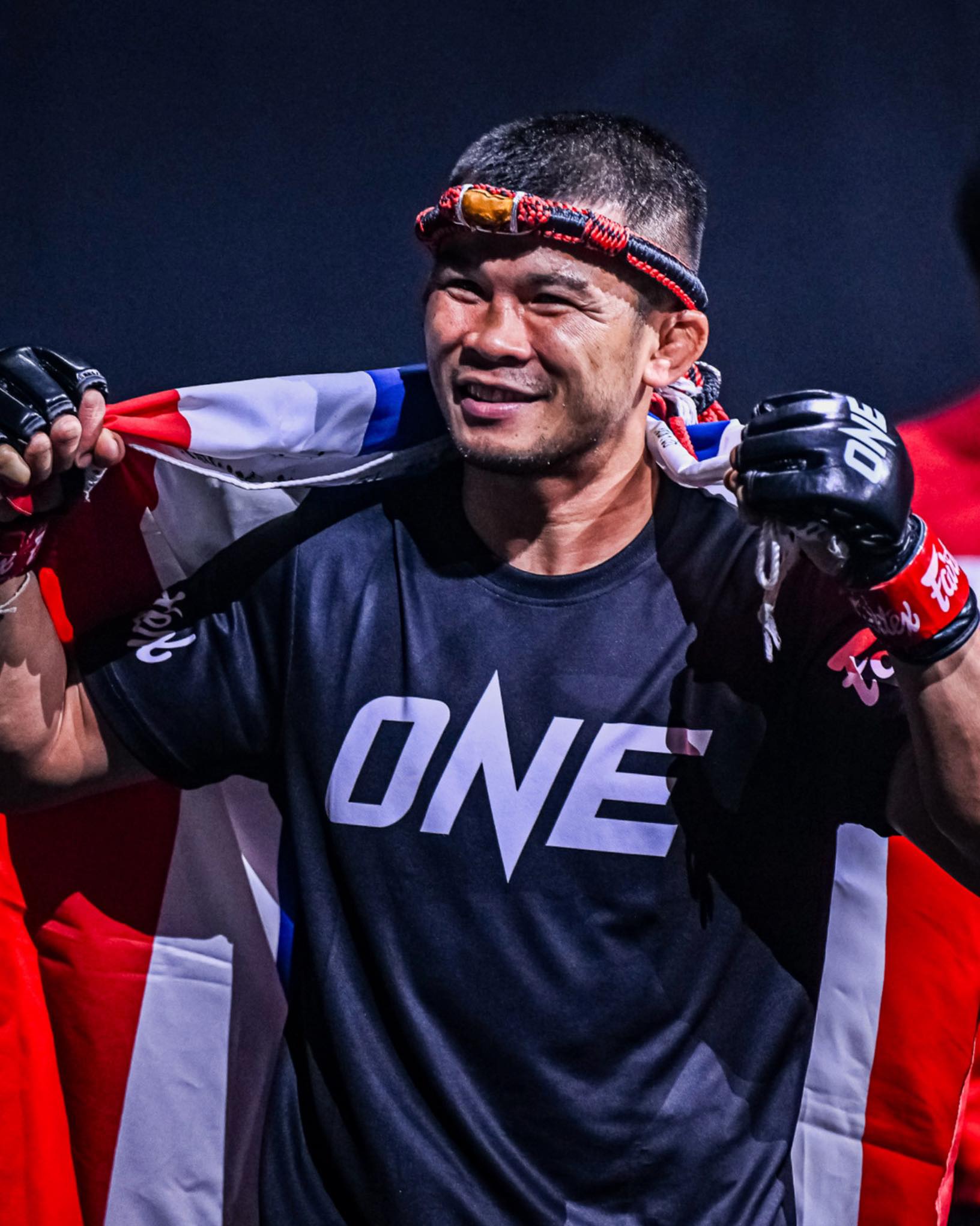 39 years old. Over 300 fights. Nothing but respect for this Muay 