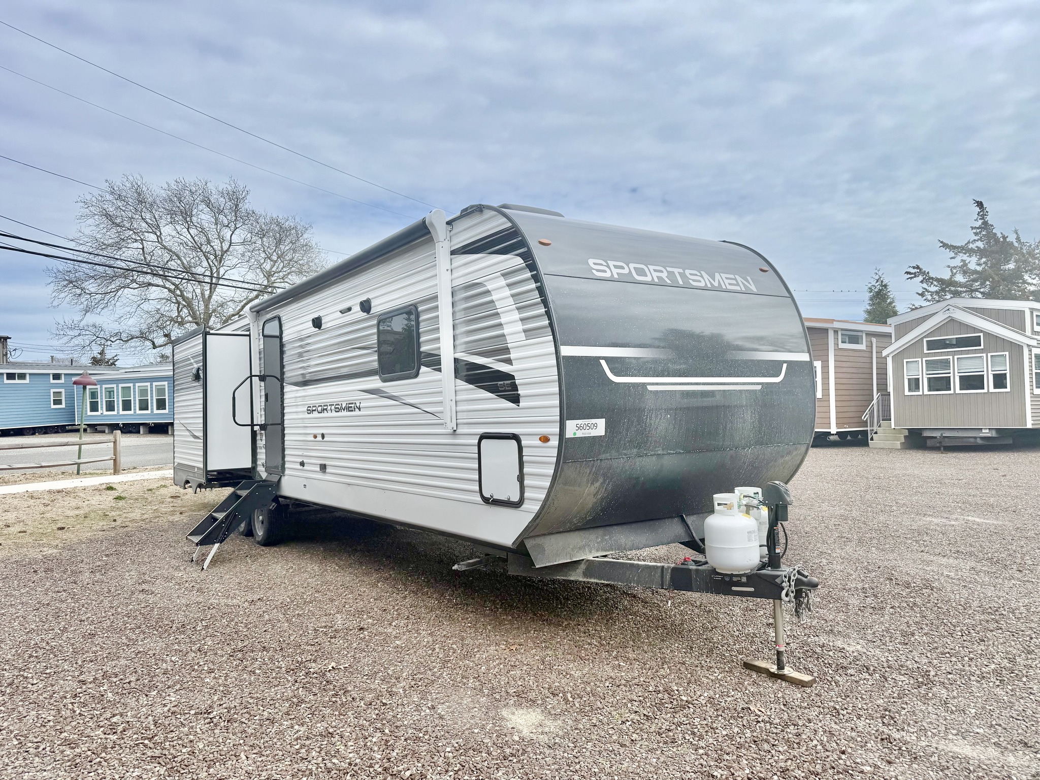For sale: 2026 KZ Sportsmen SE 344BHKSE Info: - $54,297 - 2 Bed, 1