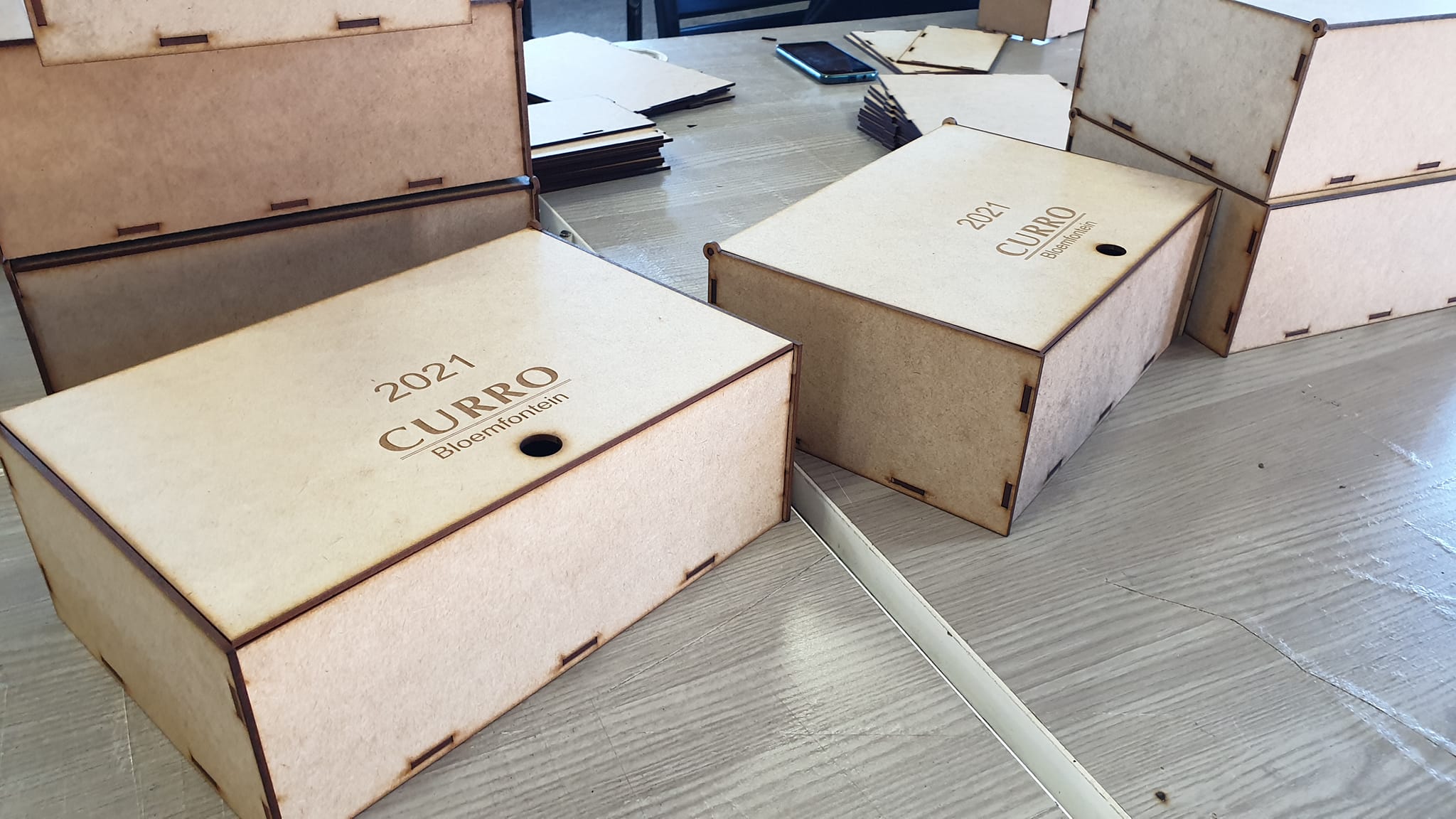 Wrapit Signs - Custom made gift boxes done for Curro...