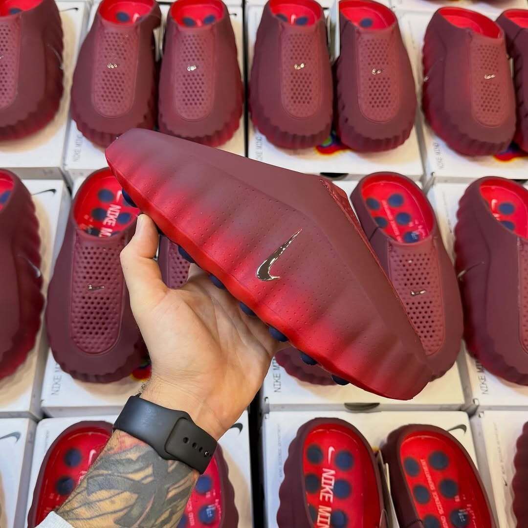 Nike Mind 001 