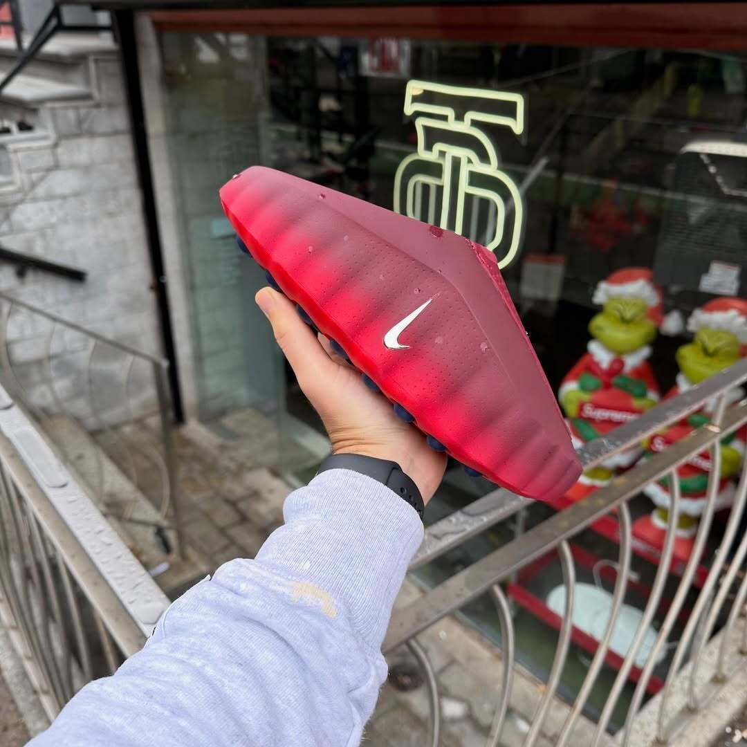 Nike Mind 001 