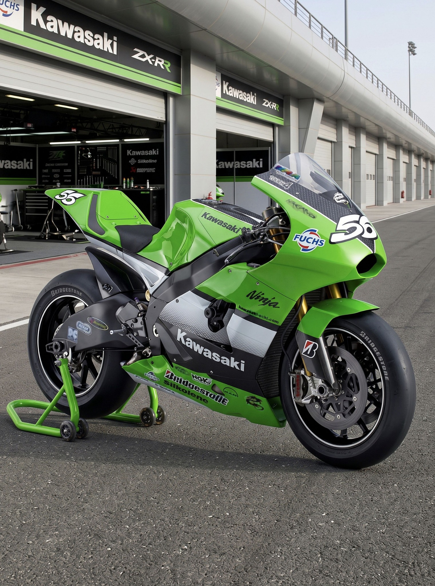 はな95 The Technical Genius Behind Nakano's 2005 Kawasaki Ninja ZX-RR
