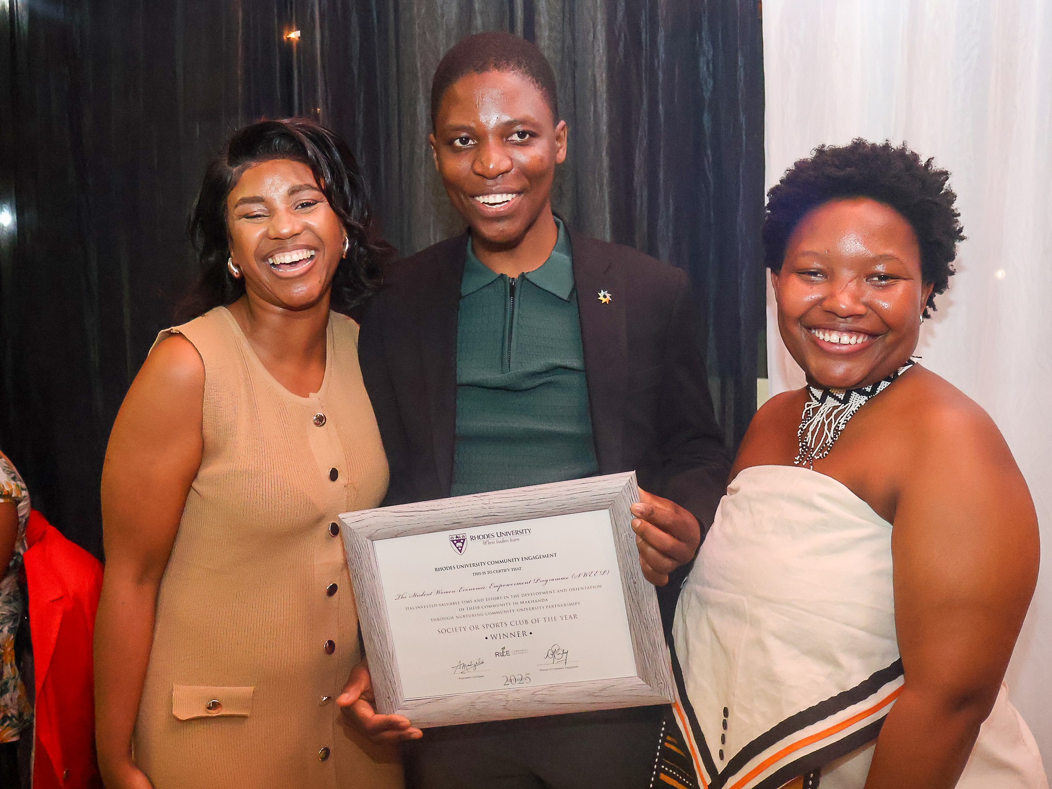 RUCE:... - RUCE: Rhodes University Community Engagement