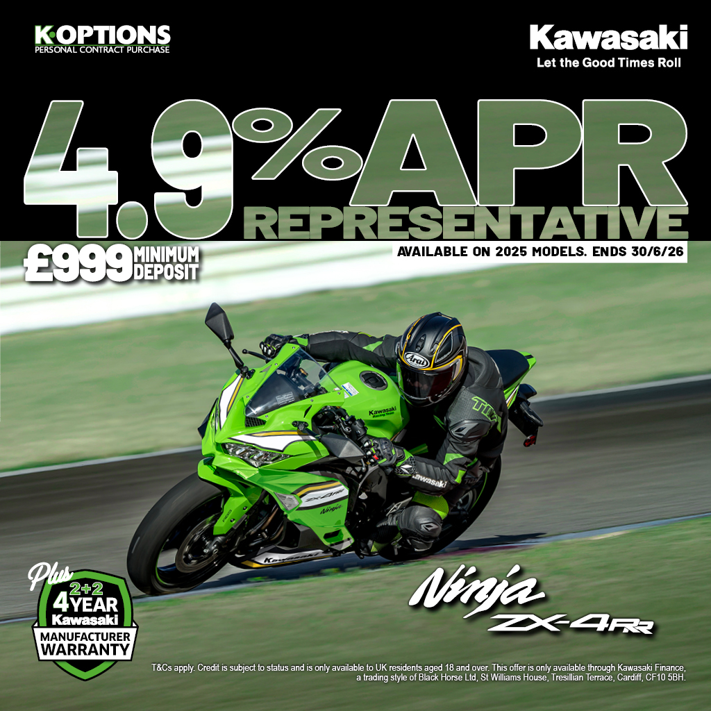 Whether you're on the track or the road, the Ninja ZX-4RR delivers