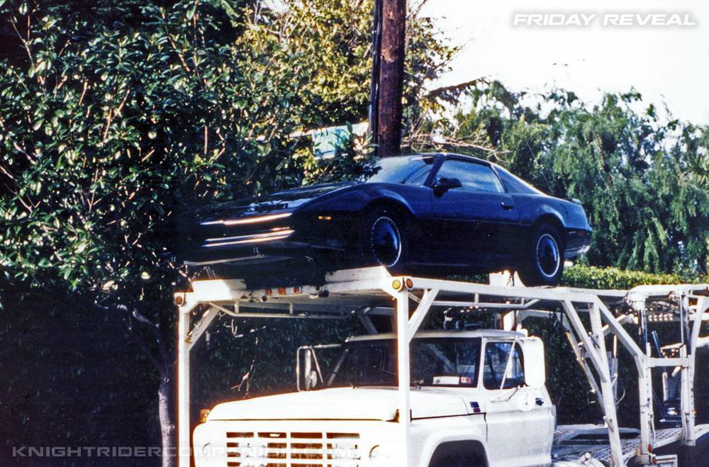 The Knight Rider Companion - FR - Great shot of several K.I.T.T.'s ...