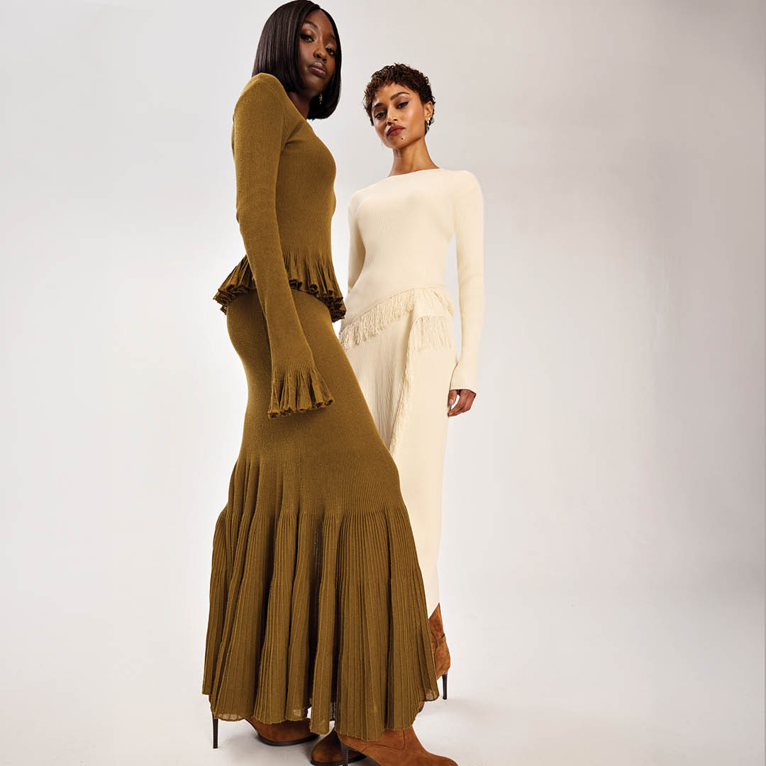 bronze dress Zaria Metallic Long Sleeve Mini Dress, XS Size:32/32 With its flowing silhouette 13 1920s-Inspired Wedding Dresses WOMENSEID_2026