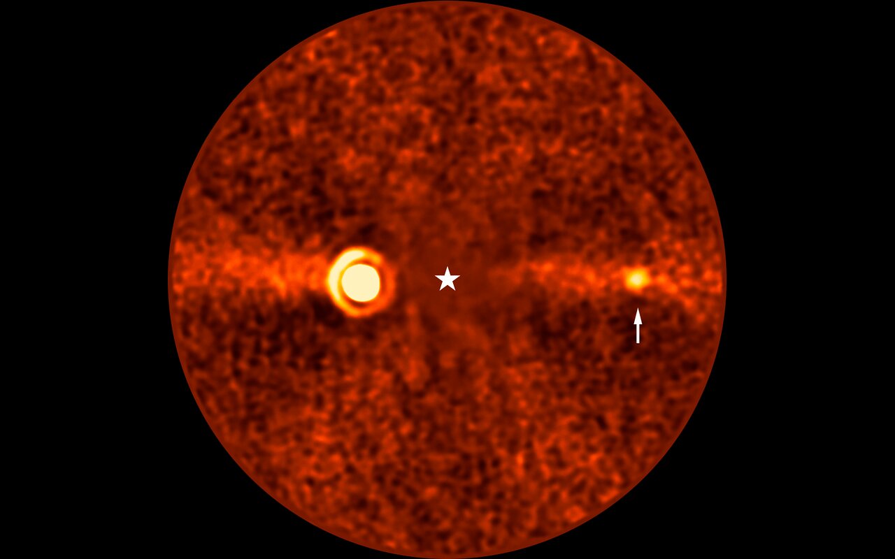 Ten years of hide-and-seek! 🫣 Astronomers used ESO's Very Large