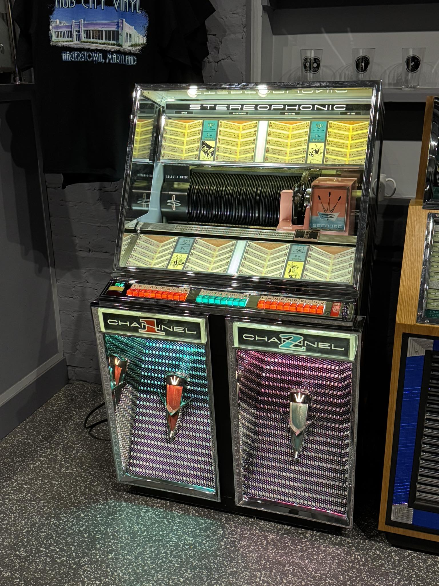 1959 Seeburg stereo jukebox at Hub City Vinyl