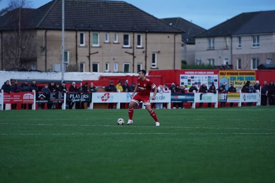 Camelon - 📸 Saturday saw our new signing, Gary Thom, make his Camelon ...