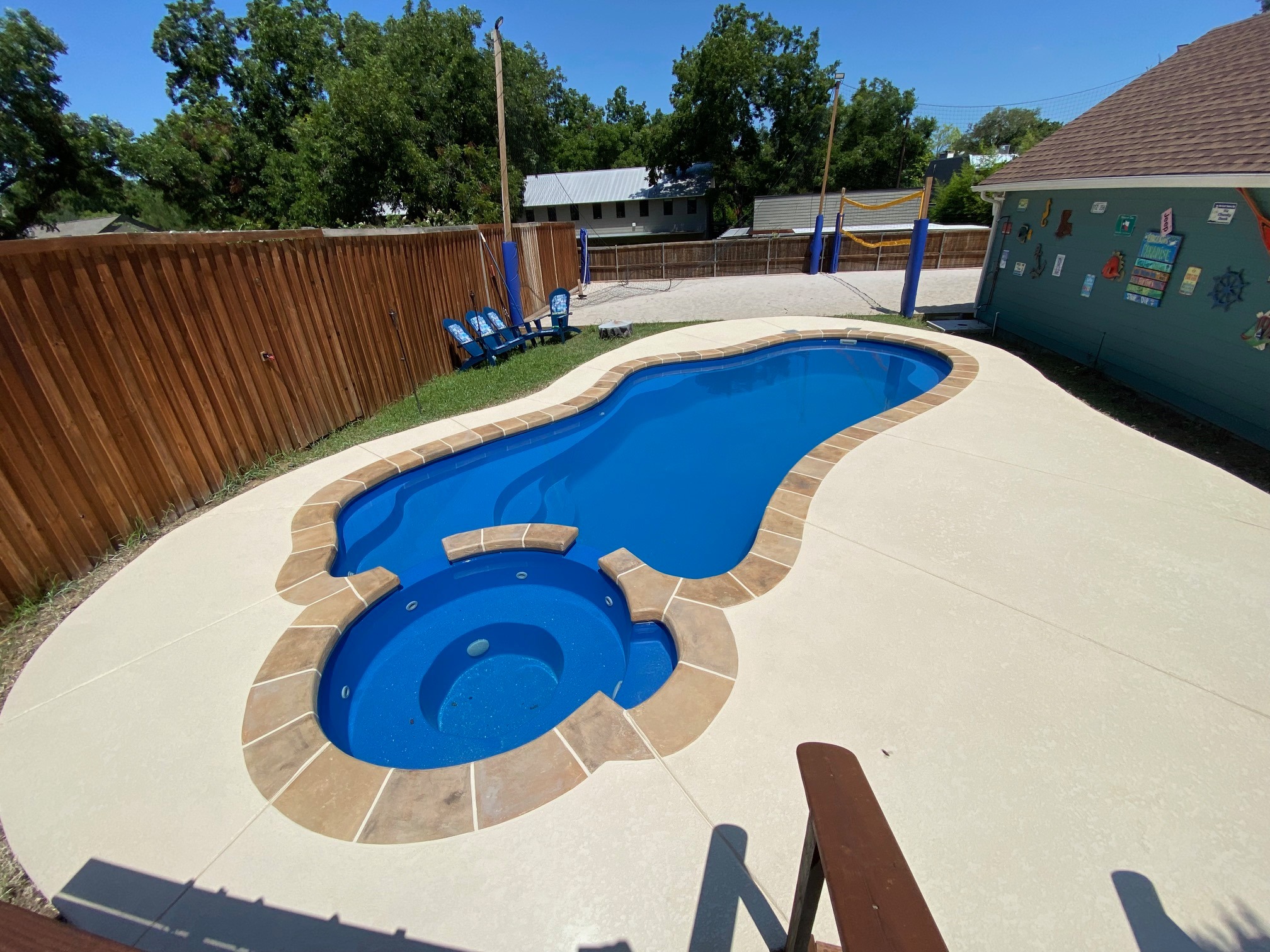 AquaPools - Create your oasis in this 13' x 27' Serene S27... | Facebook
