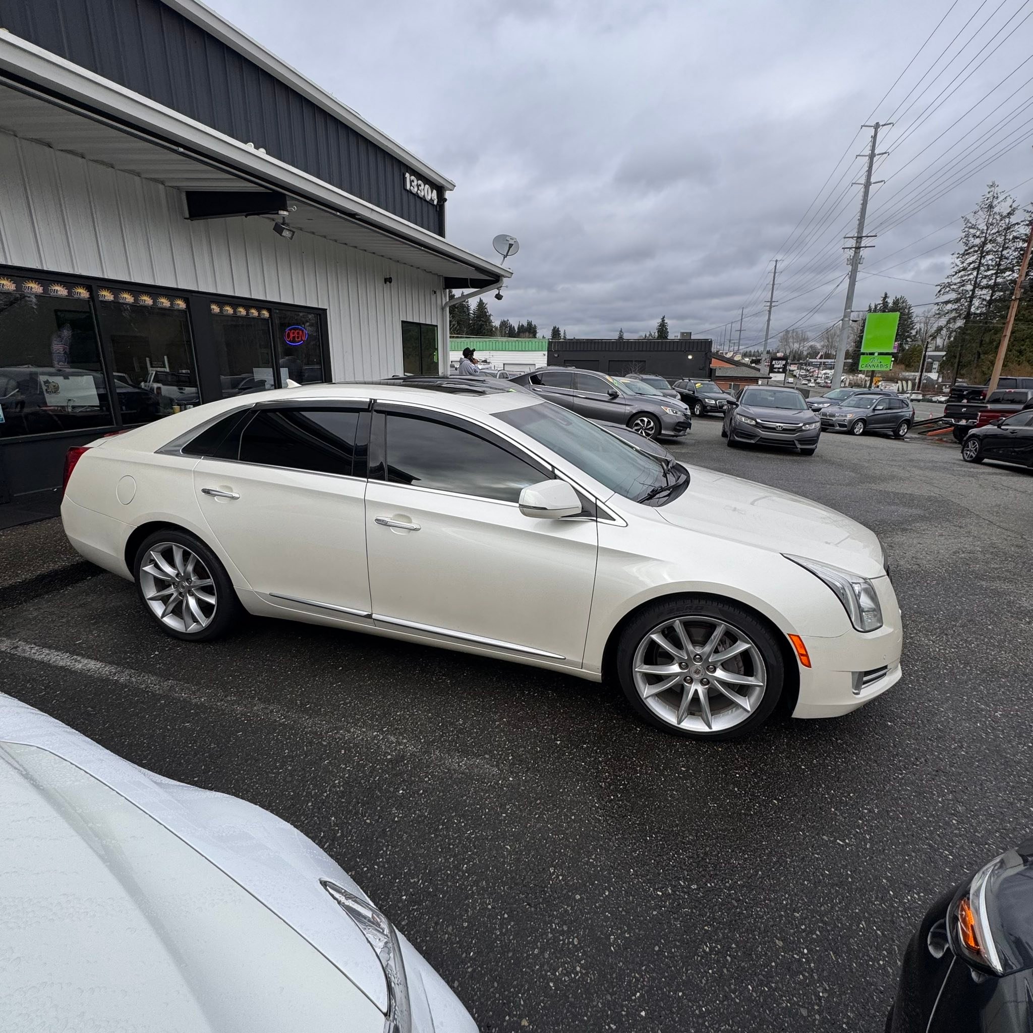 アップル New to me XTS V-Sport