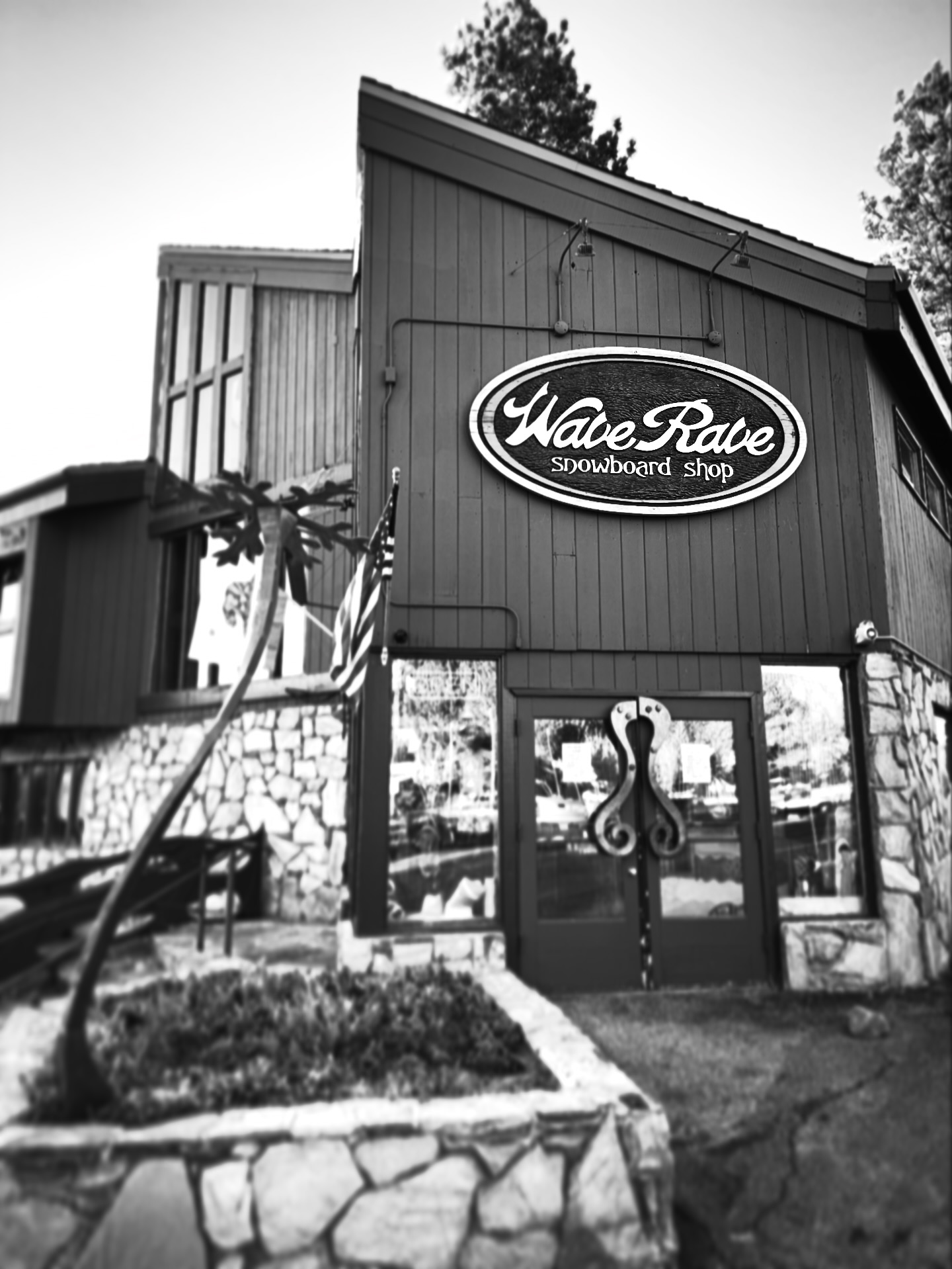 Wave Rave Snowboard Shop | Mammoth Lakes CA