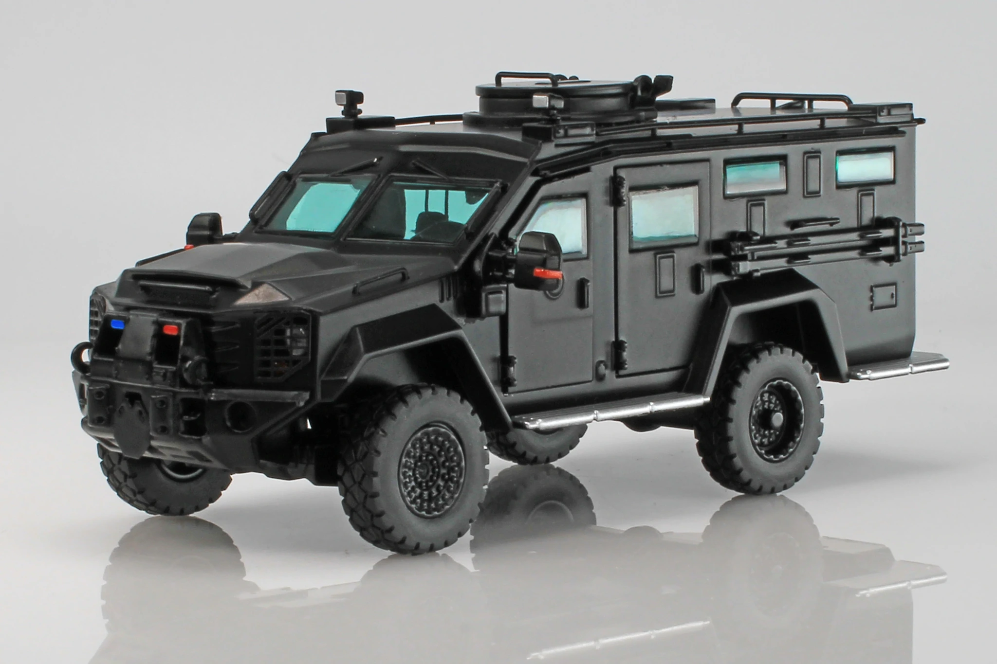 Lenco Bearcat G3 armored vehicle 1:64 scale model