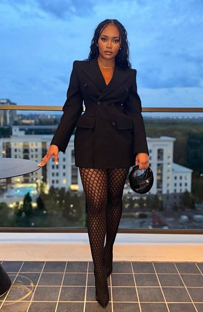 black halo olympia blazer mini dress Laura Rutledge wearing the Rio Dress! Lioness