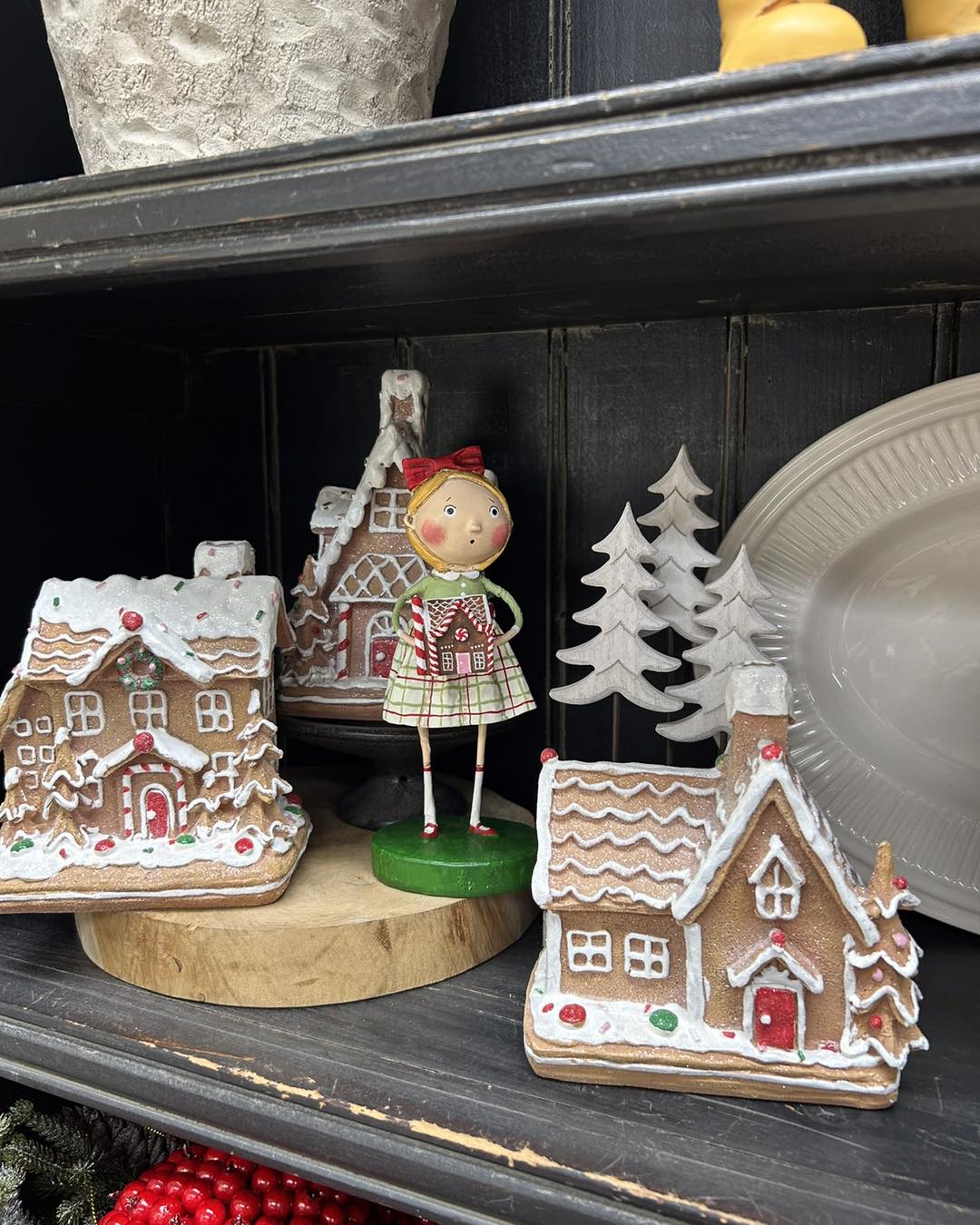 New Christmas “Lori Mitchell” figurines have arrived in The Garden