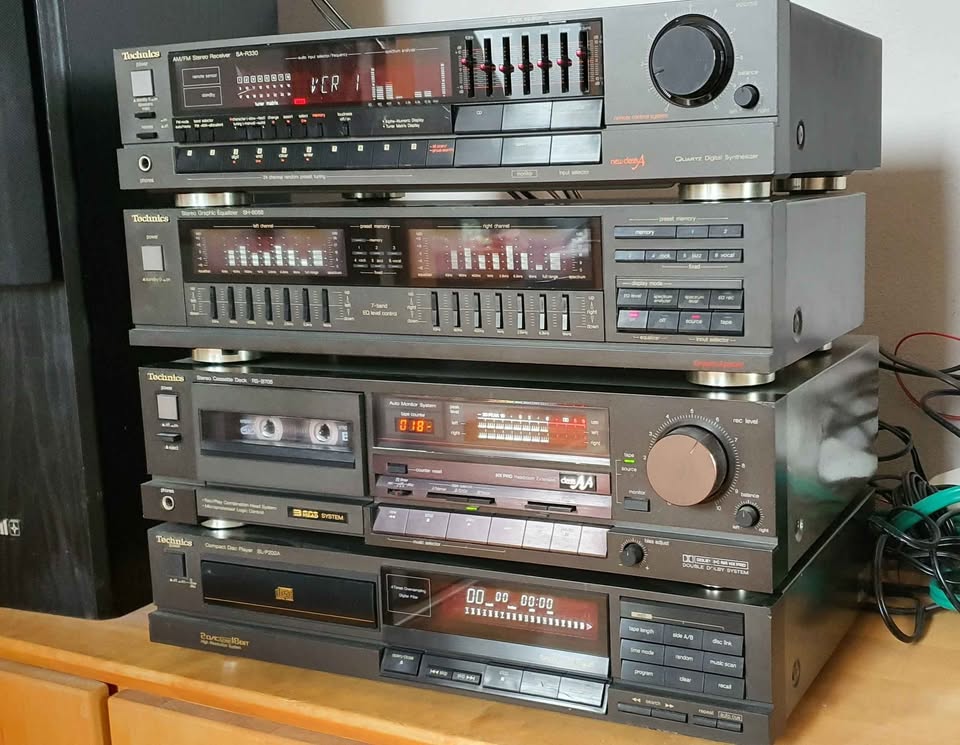 Super Rare Technics SU-7 amplifier+Technics ST-3 tuner+Technics RS