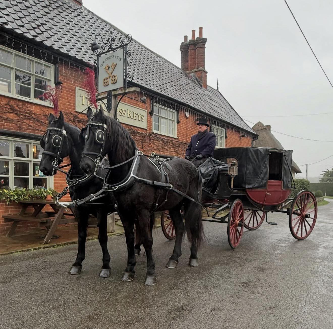 The very popular Horse & Carriage... - Cross Keys Redgrave | Facebook