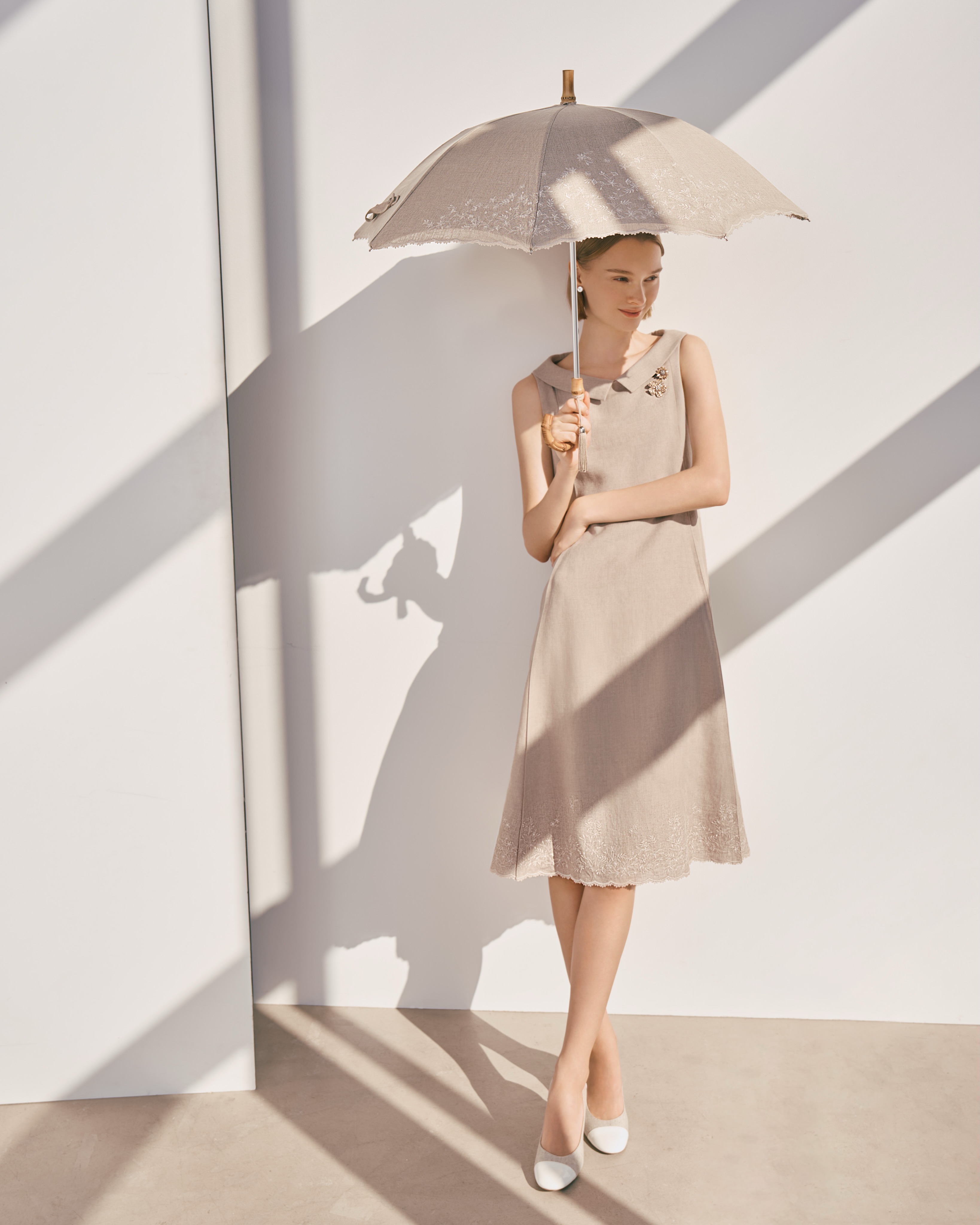 ⭐️FOXEY NEW YORK⭐️ティアードワンピース New Season with FOXEY NEW YORK . ボディラインをすっきり見せる