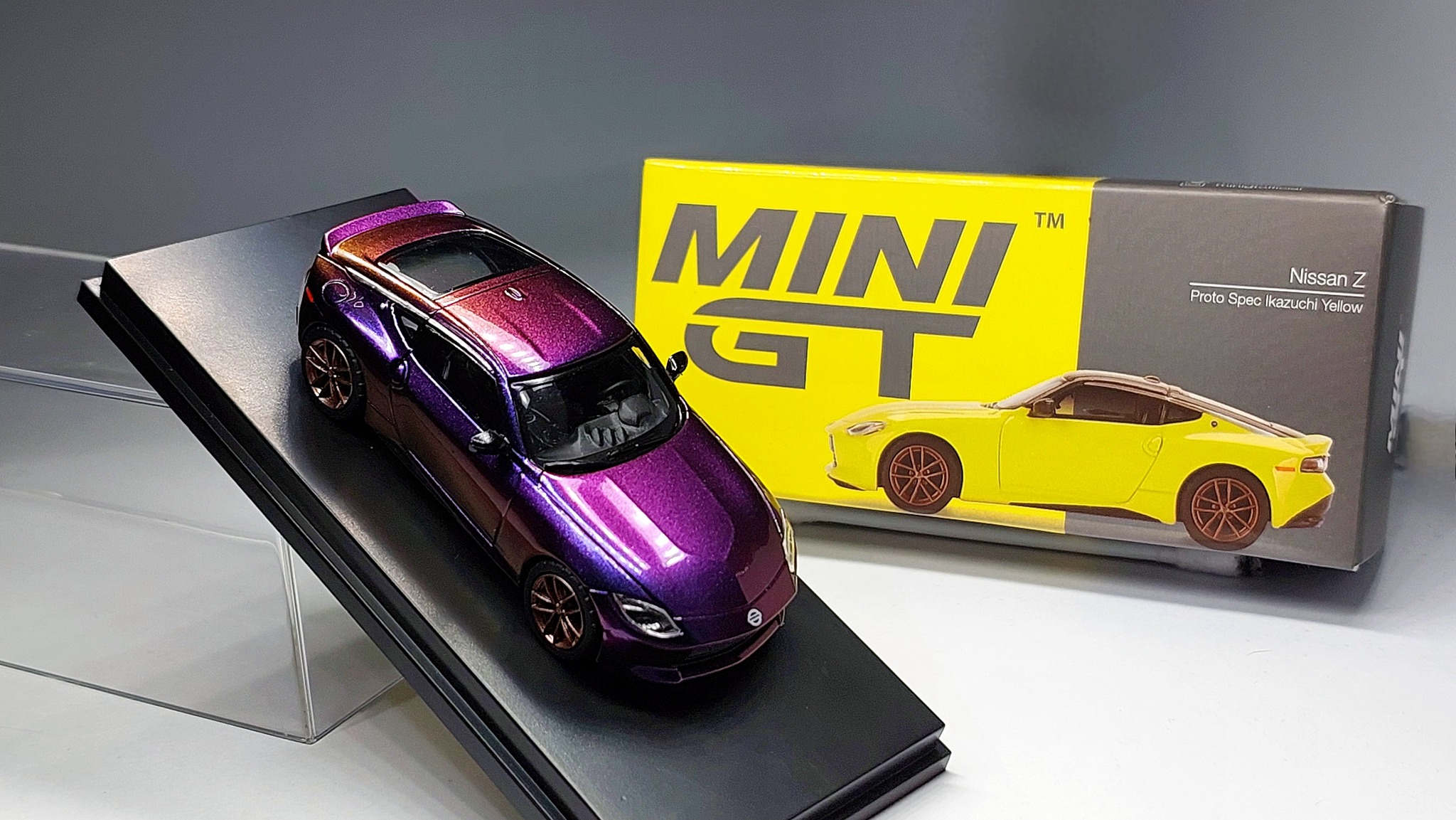 I wonder if Nissan Z combined with purple, what would it look like