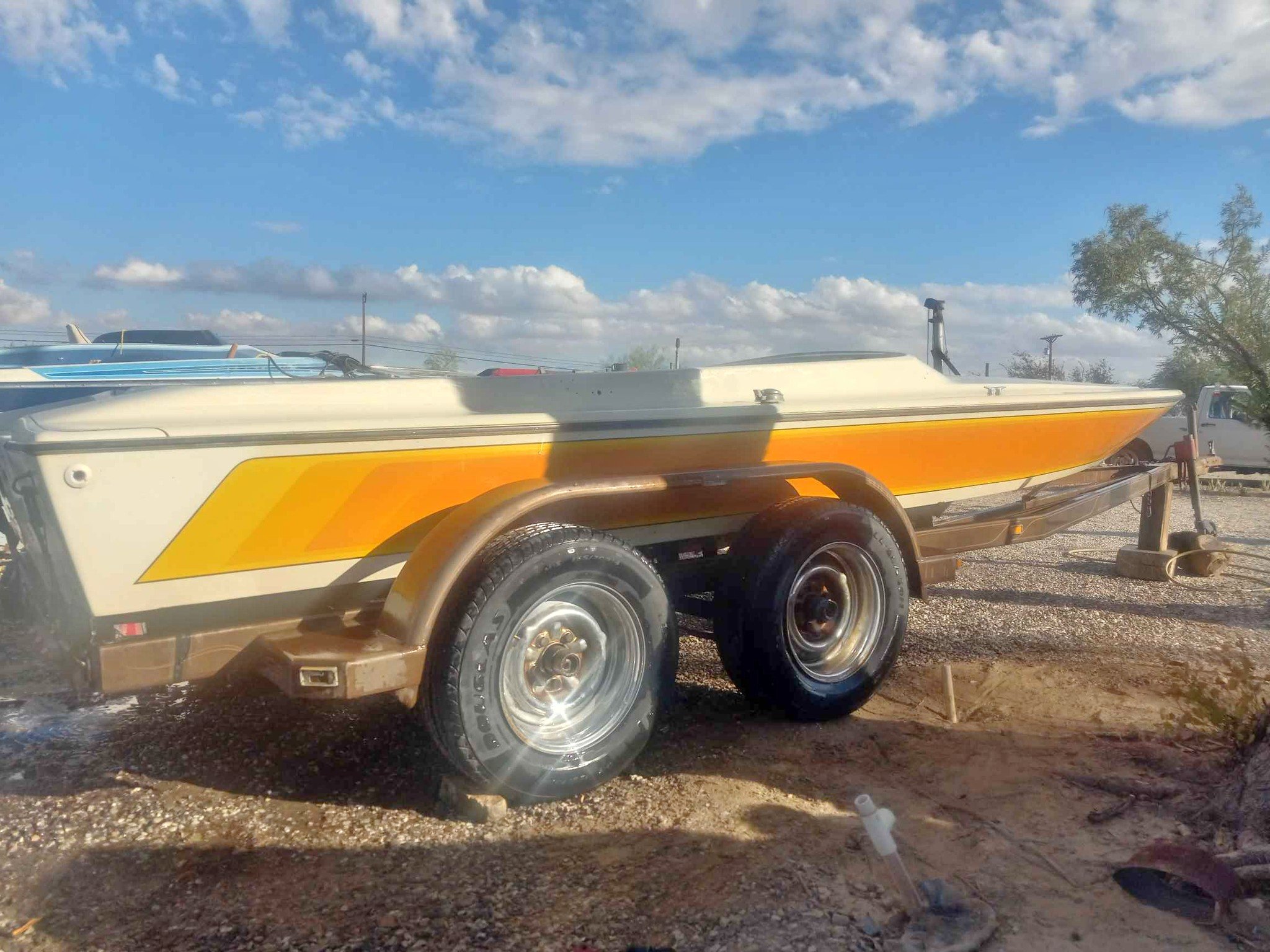 1985 Southwind 18' ski out board