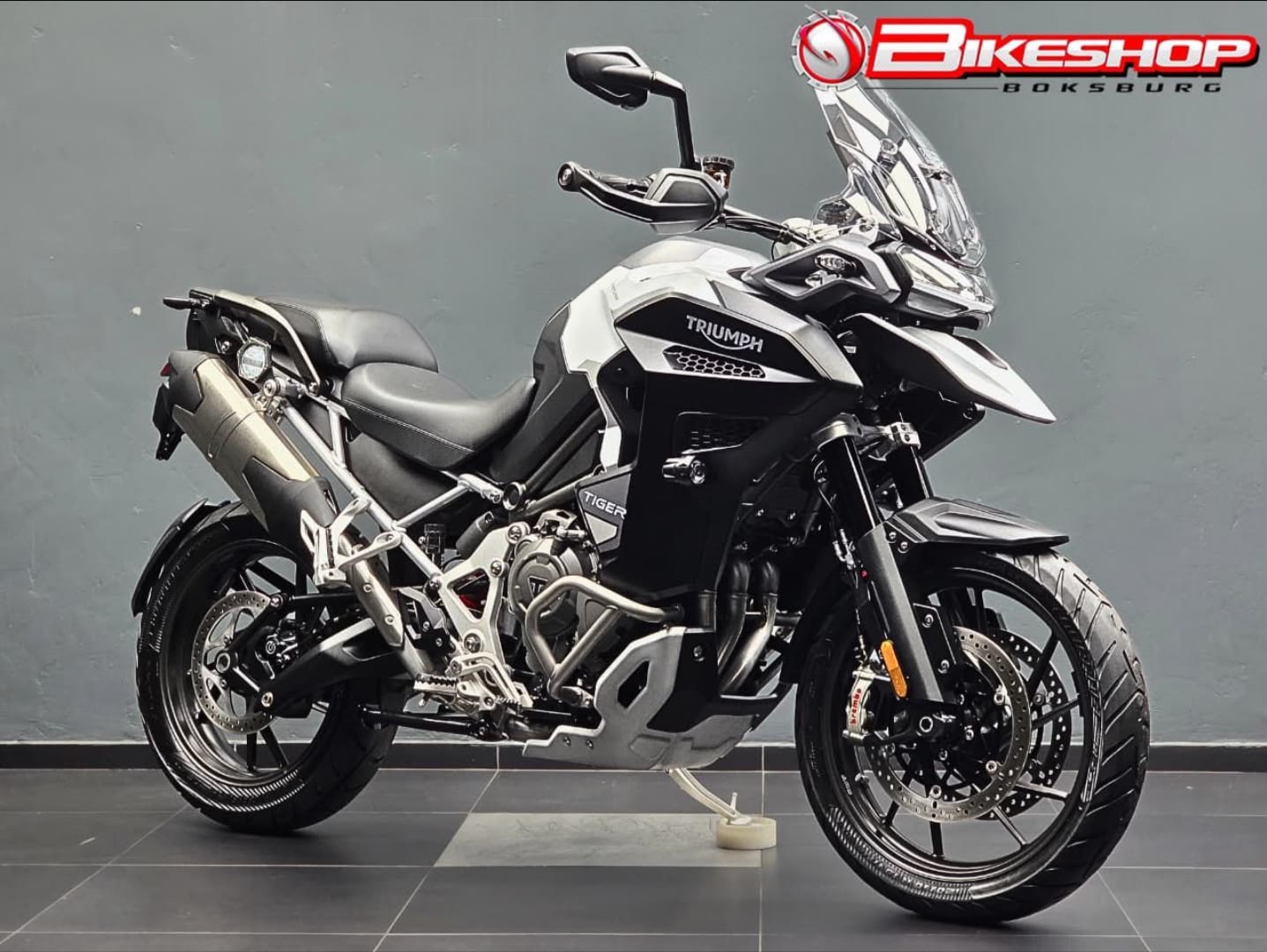 🌍 Built to Go Beyond. 2024 Triumph Tiger 1200 GT Explorer 11 953