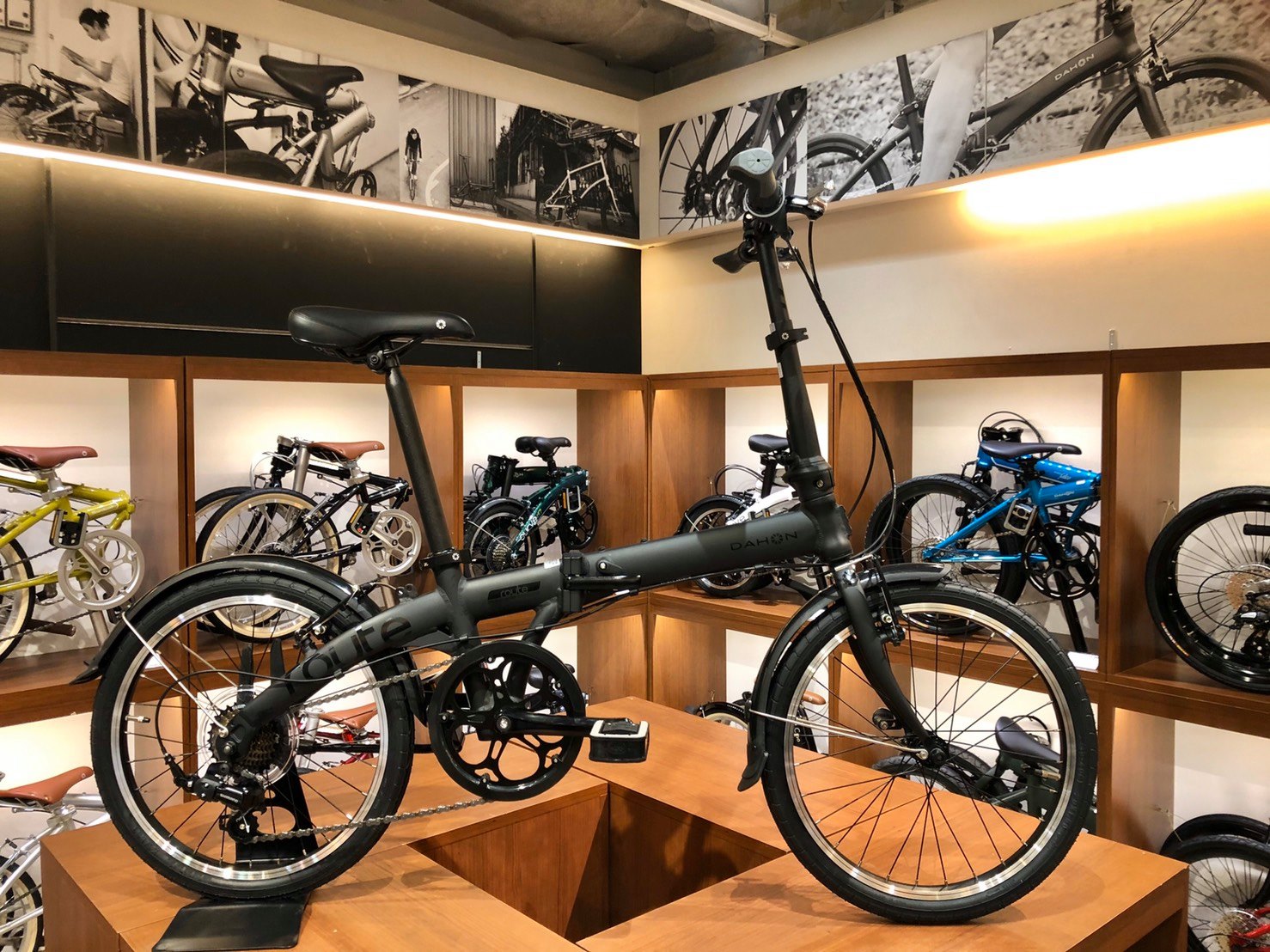 DAHON 【Route】マットブラックが再入荷しました！！ エントリーモデル